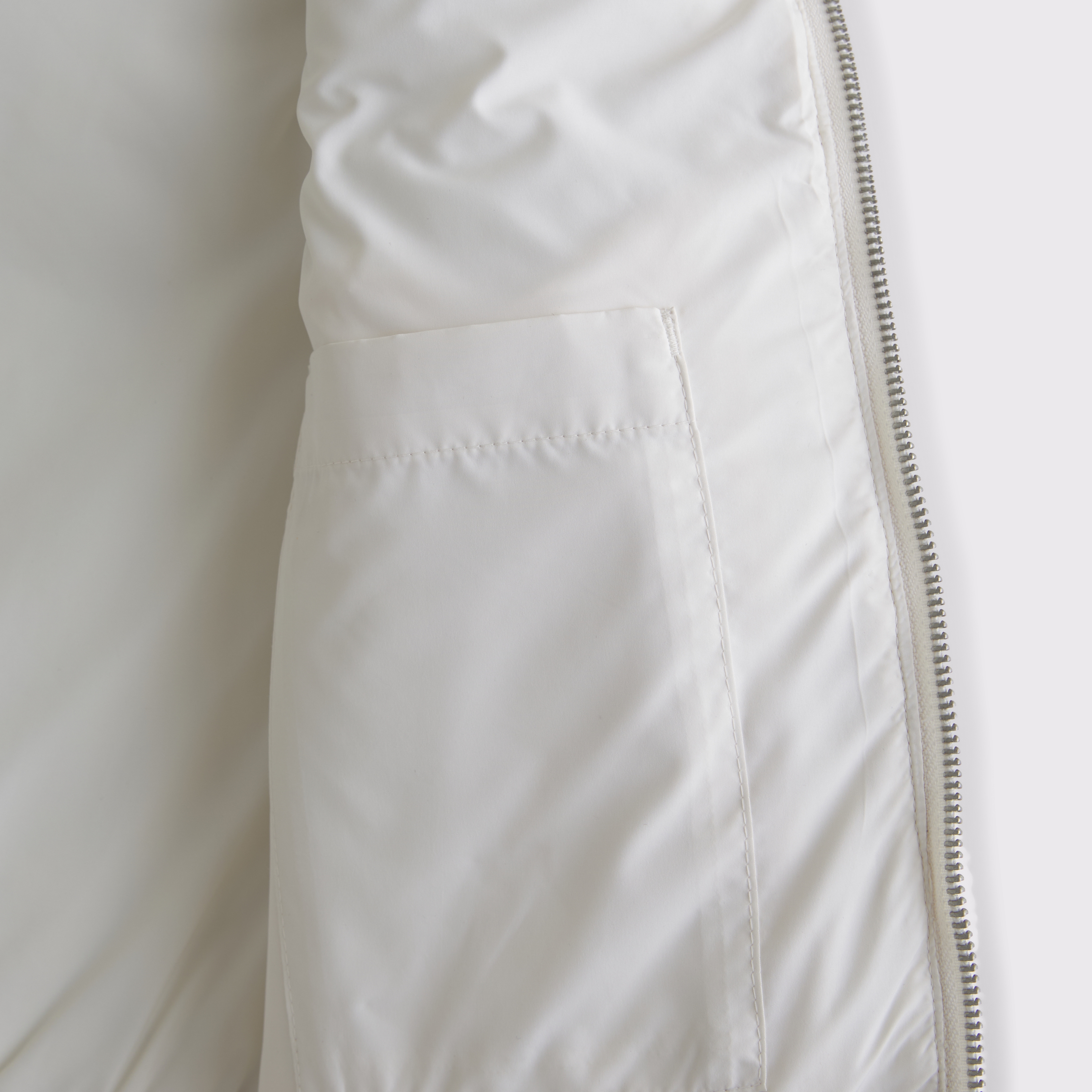 Abercrombie & Fitch Ypb On The Go Sherpa Puffer Vest In White