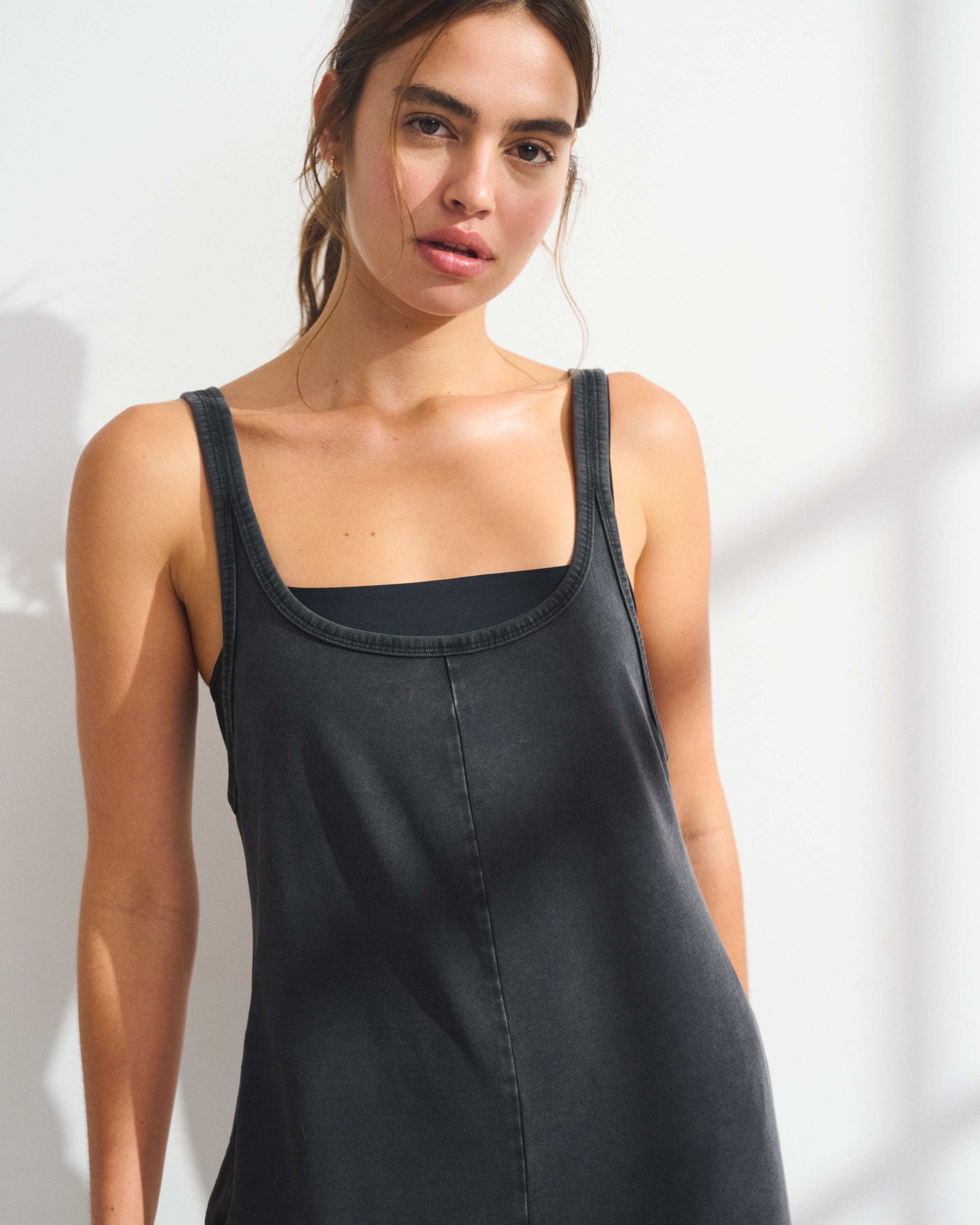 Женский комбинезон Abercrombie & Fitch YPB Double-Layered Jumpsuit, цвет: Чёрный — фото 3