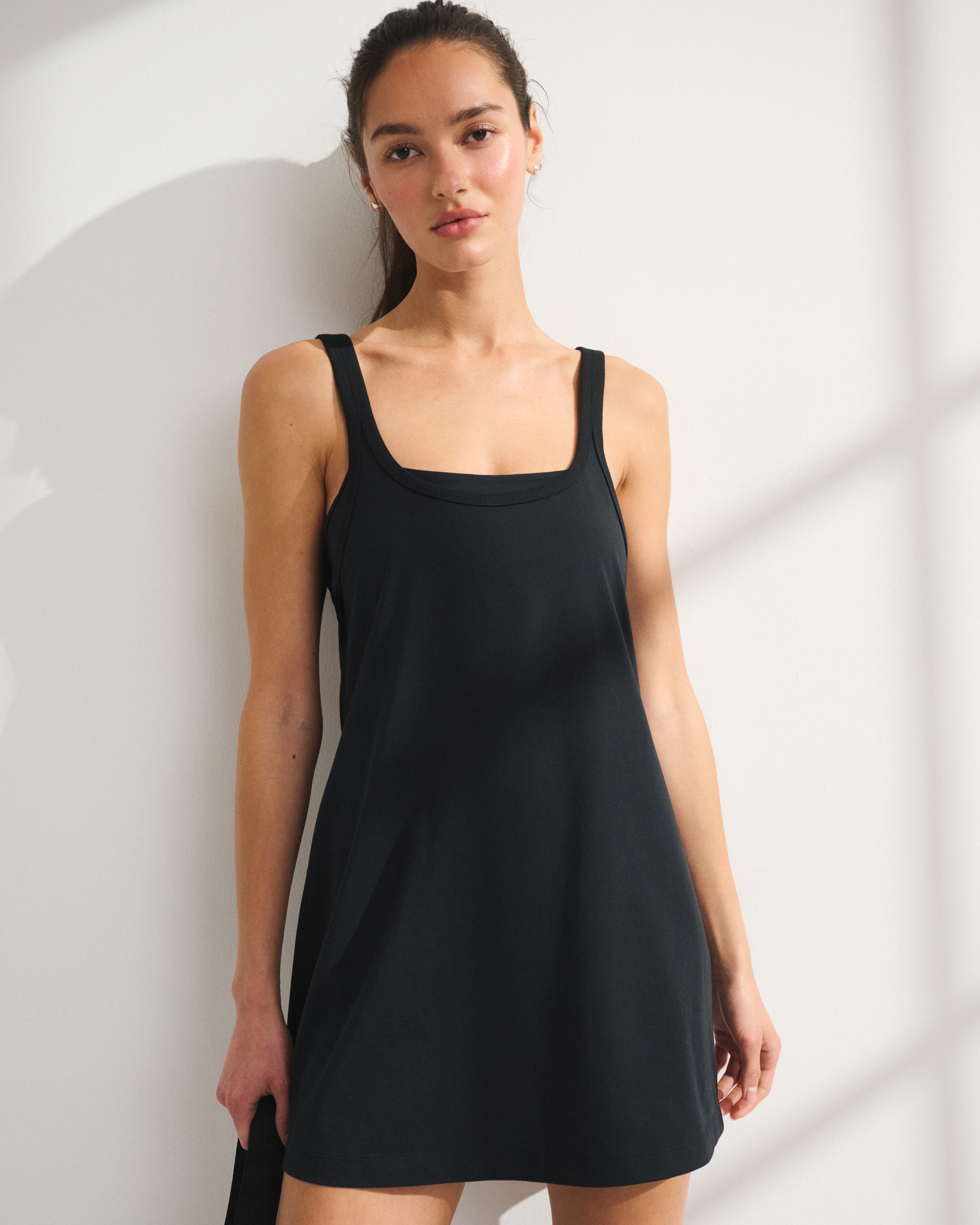 Женские платья Abercrombie & Fitch YPB On The Go Double-Layered Dress — фото 2