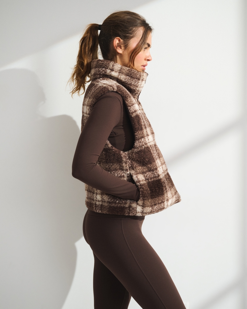 YPB On The Go Reversible Puffer Vest - thumbnail 10