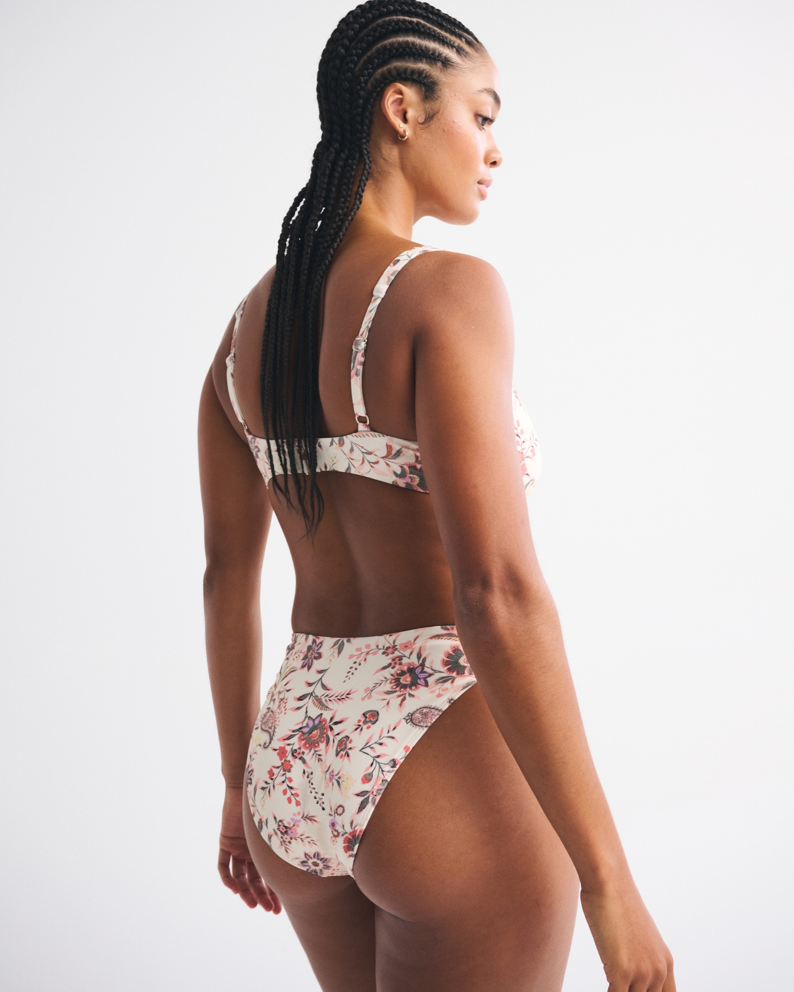 Curve Love Mid Rise High-Leg Moderate Bottom