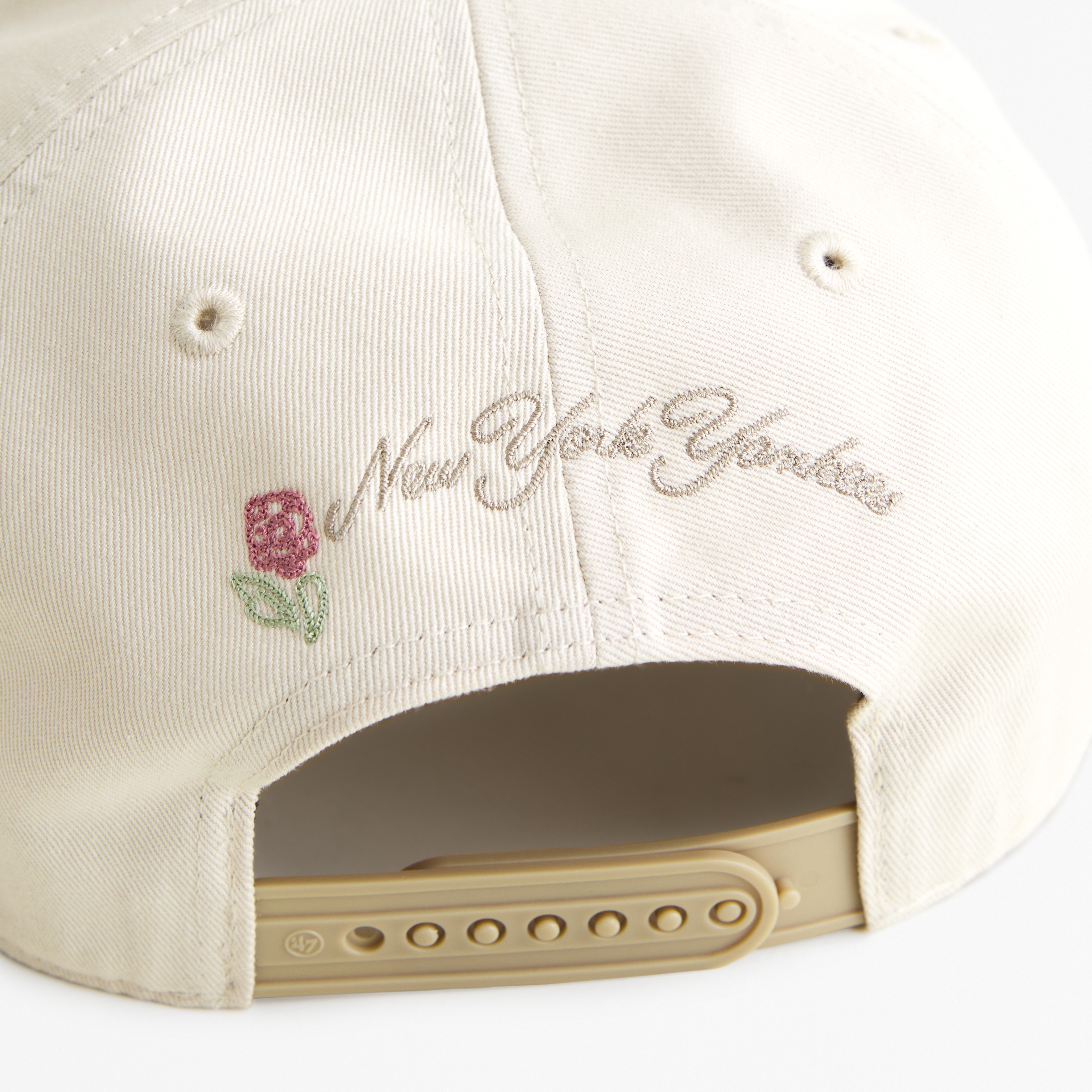Women's new york yankees hat hotsell