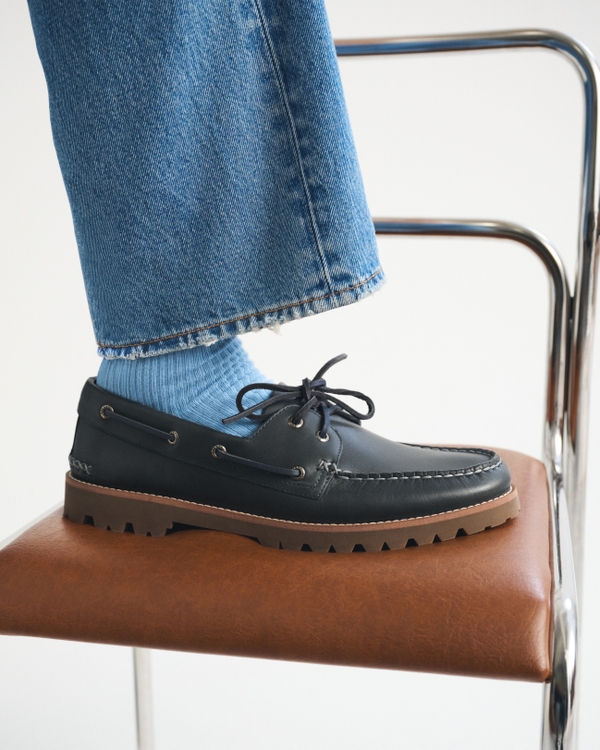 Sperry Authentic Original Men's 2-Eye Lug Boat Shoe, Navy view 2