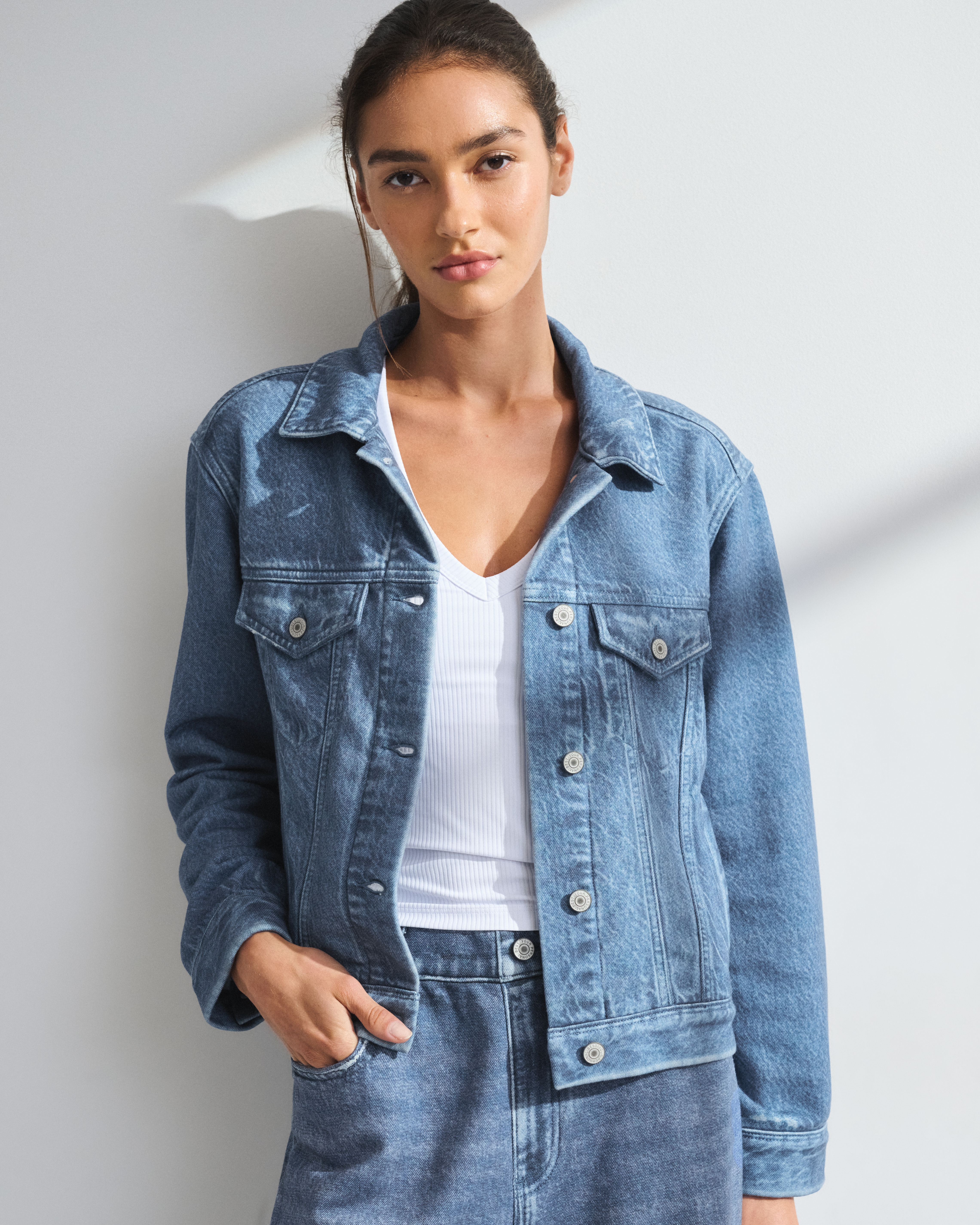 Женские куртки Abercrombie & Fitch YPB On The Go Travel Terry Trucker Jacket — фото 2