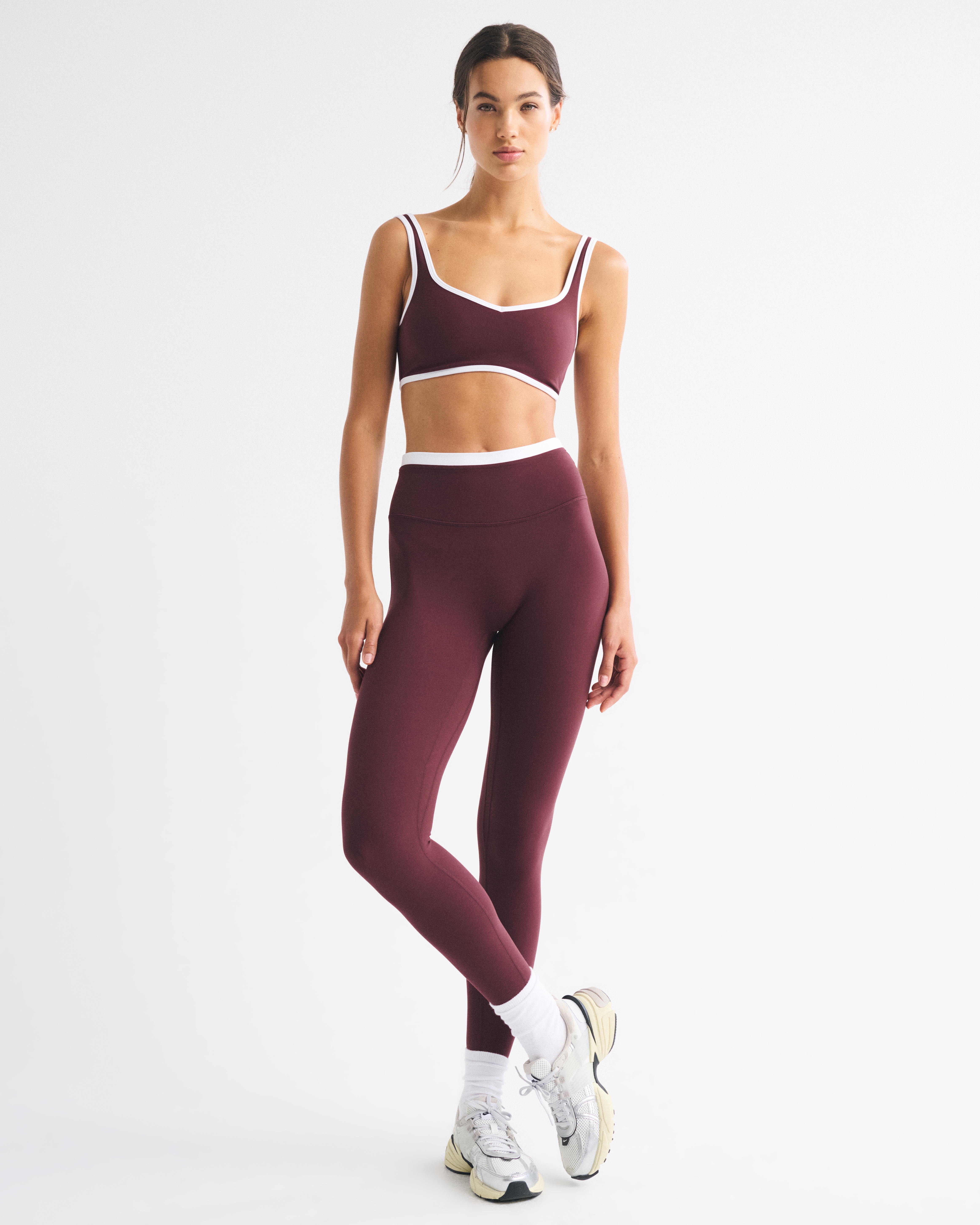 Abercrombie & Fitch Ypb Studioflex Sports Bra In Burgundy
