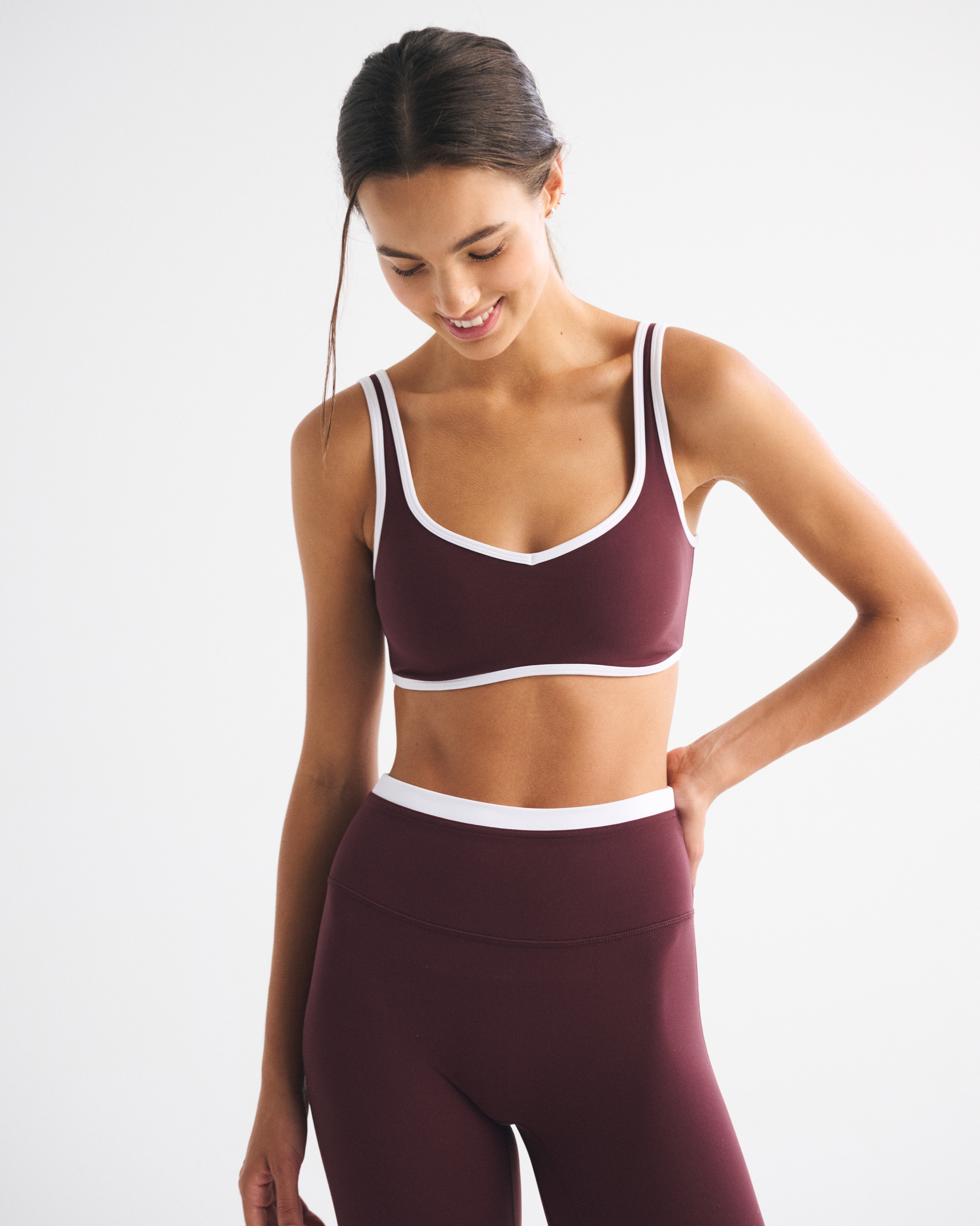 Abercrombie & Fitch Ypb Studioflex Sports Bra In Burgundy