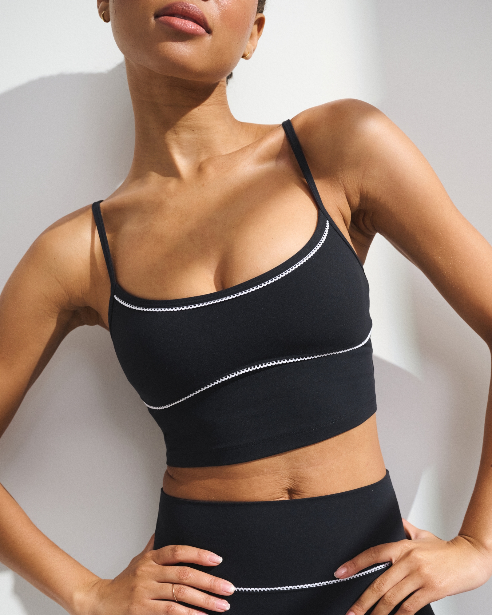 YPB studioFLEX Picot-Trim Scoopneck Tank