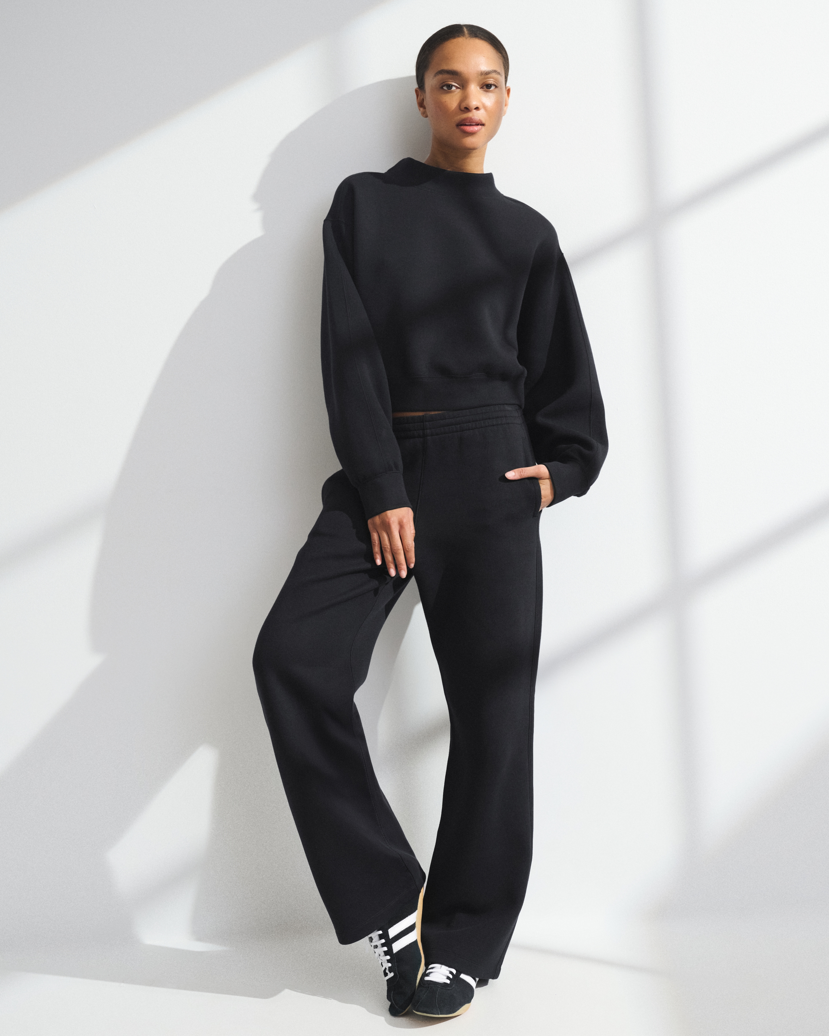 Женские худи Abercrombie & Fitch YPB neoKNIT SOFT Mockneck Sweatshirt — фото 3