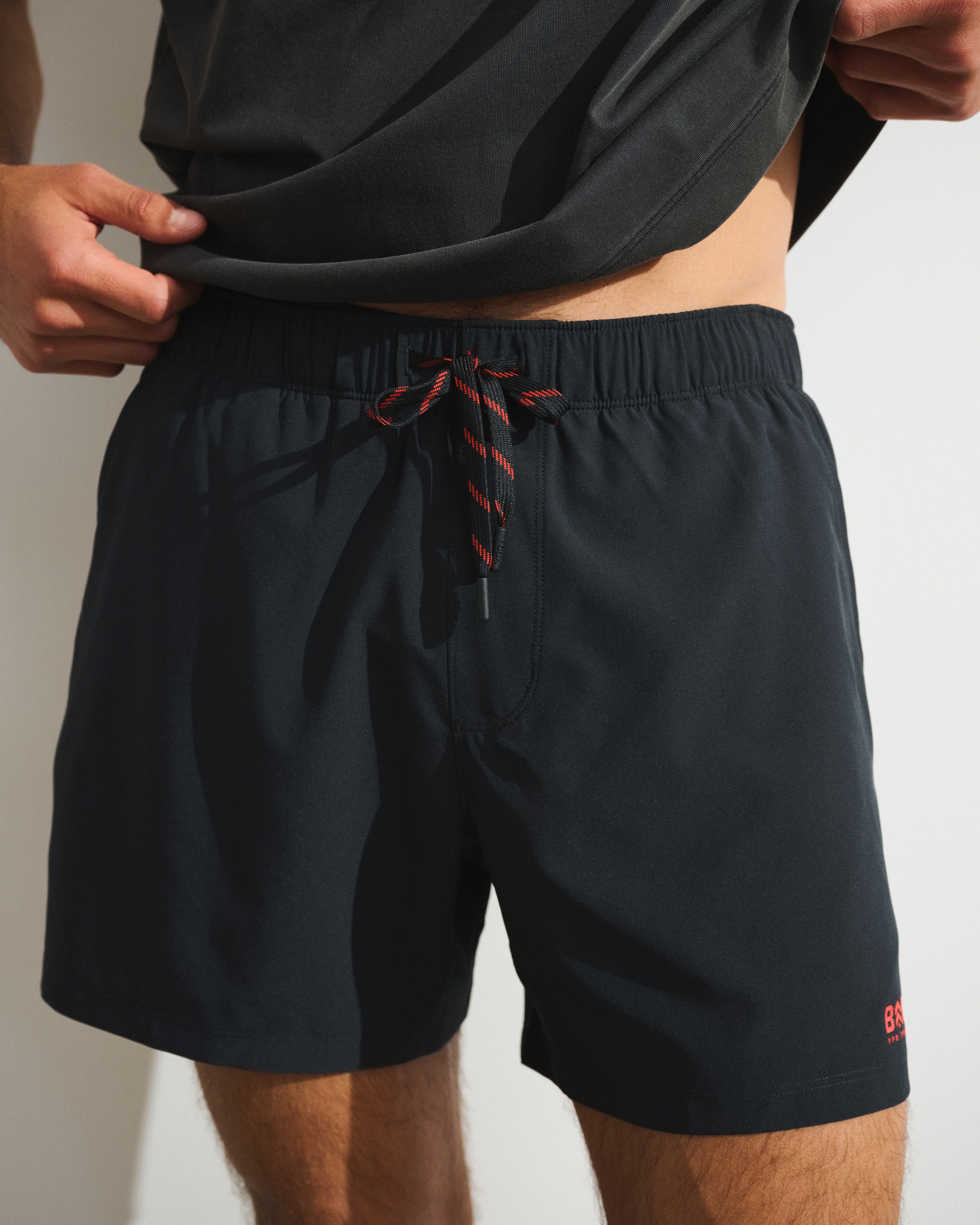 Шорты Abercrombie & Fitch YPB Barry's Momentum motionTEK Lined Training Short, цвет: Чёрный — фото 3