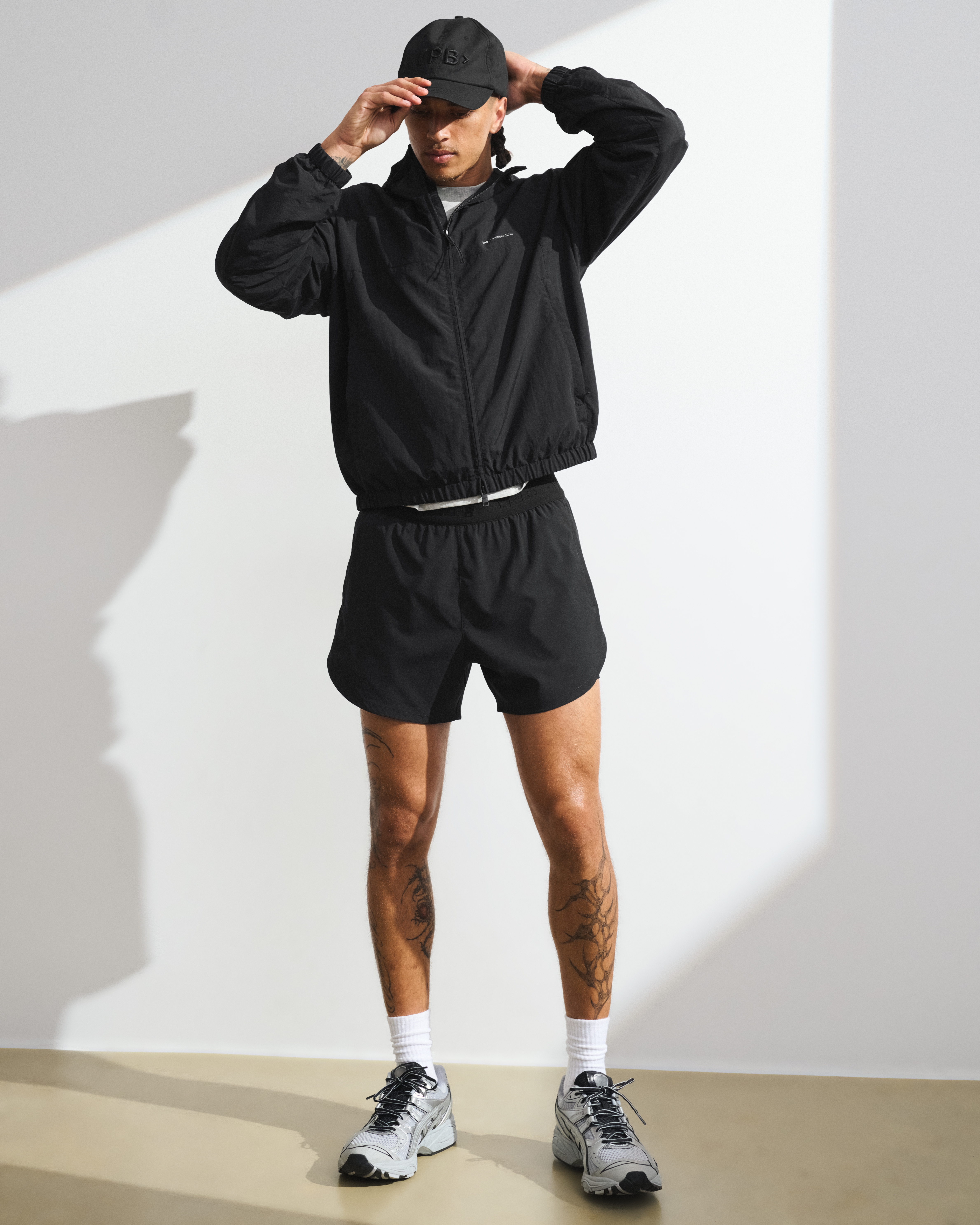 Мужские брюки Abercrombie & Fitch YPB motionTEK Flyaway Lined Running Short — фото 2