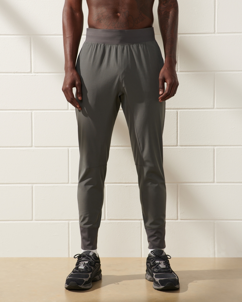 Reebok ONE Series Knit Trackster Pant