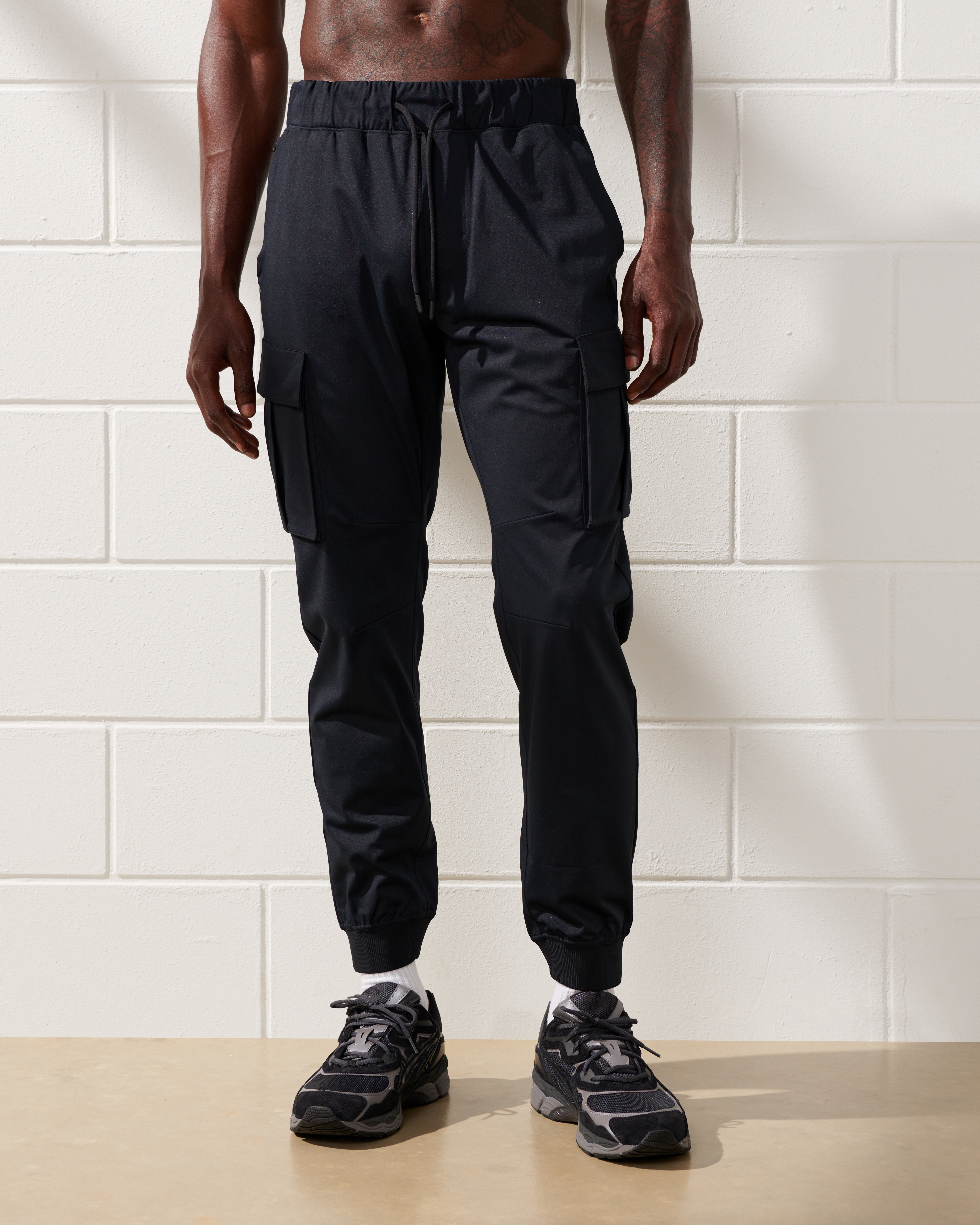 Abercrombie cargo joggers hot sale