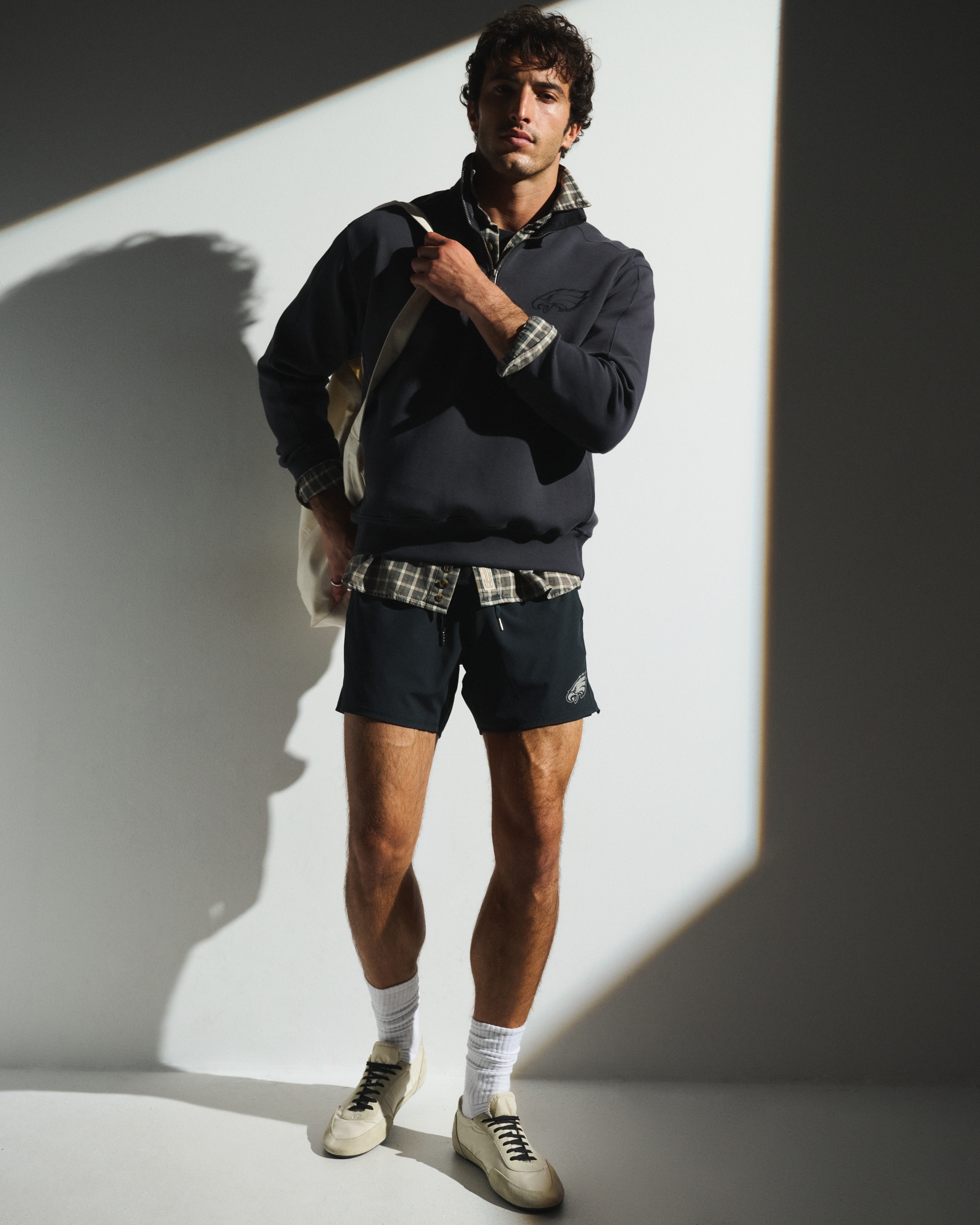 Мужские шорты Abercrombie & Fitch Buffalo Bills 5in Unlined Short, цвет: Чёрный, вариант 1 — фото 2