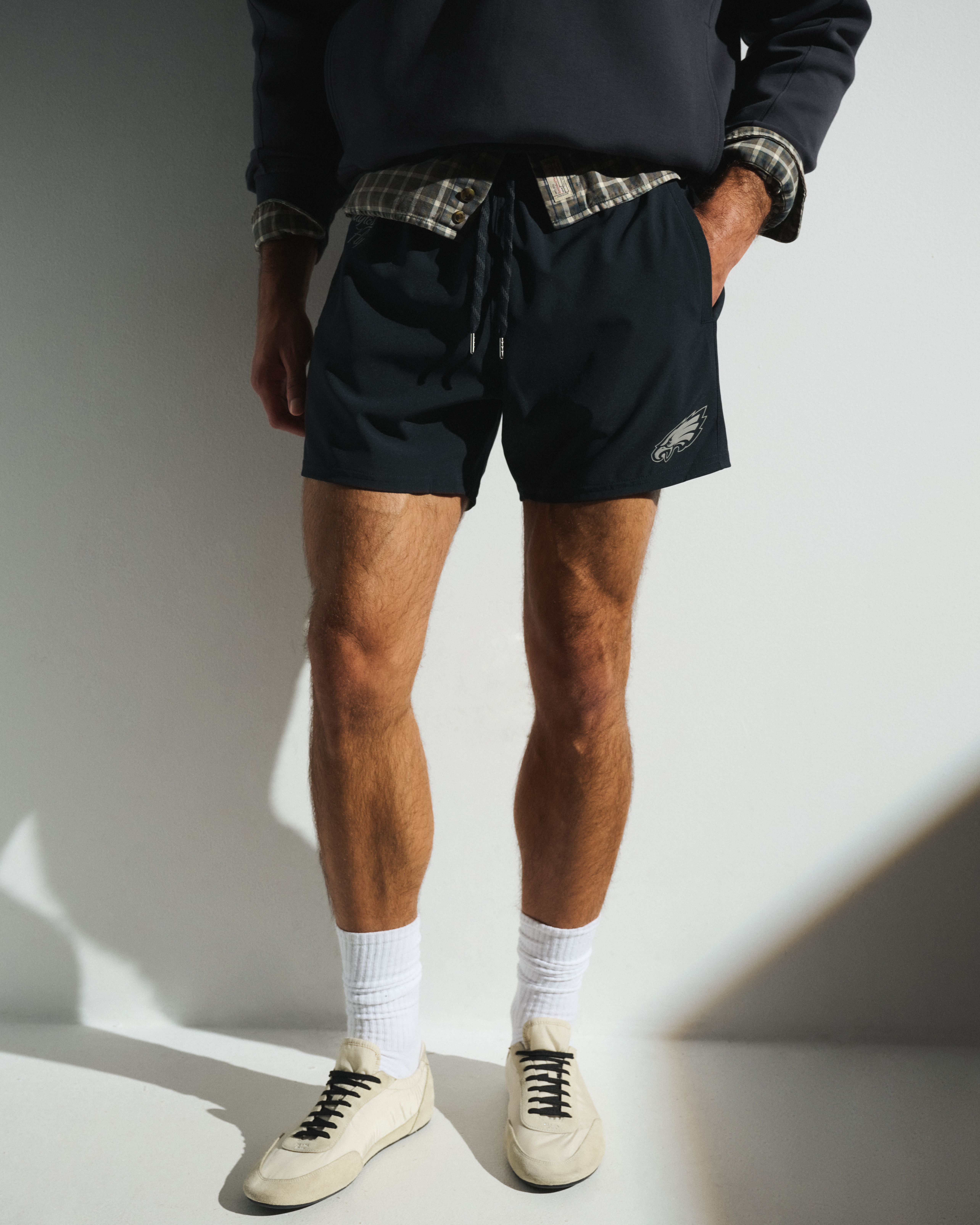 Мужские шорты Abercrombie & Fitch Buffalo Bills 5in Unlined Short, цвет: Чёрный, вариант 1 — фото 3
