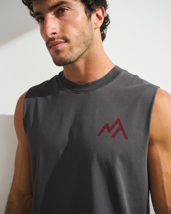 select to zoom model image
