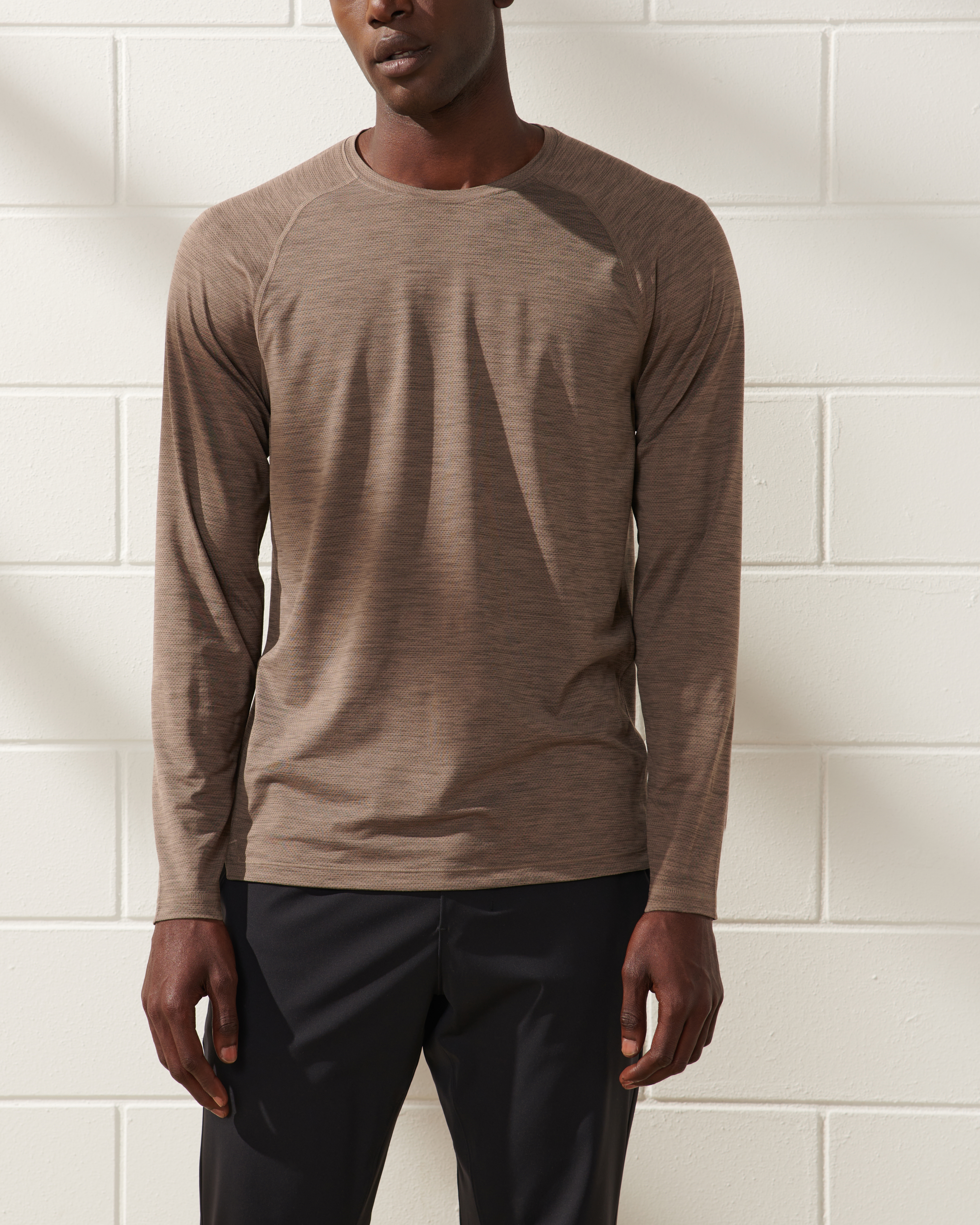 Men's YPB sweatWIK Long-Sleeve Tee | Men's Tops | Abercrombie.com