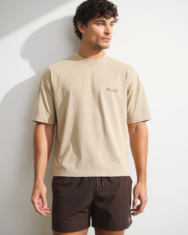 select to zoom model image