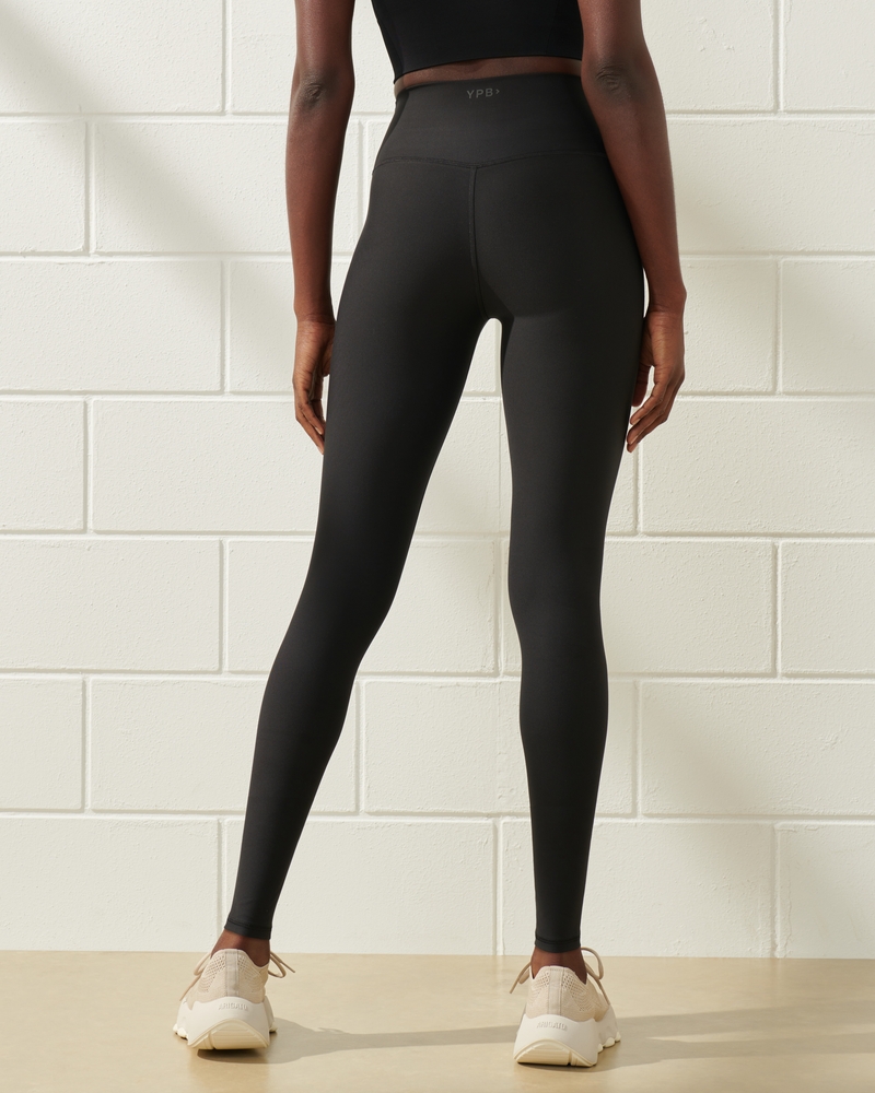 Woman finds $24 workout tights on  that are the EXACT same quality as  $119 Lululemon ones