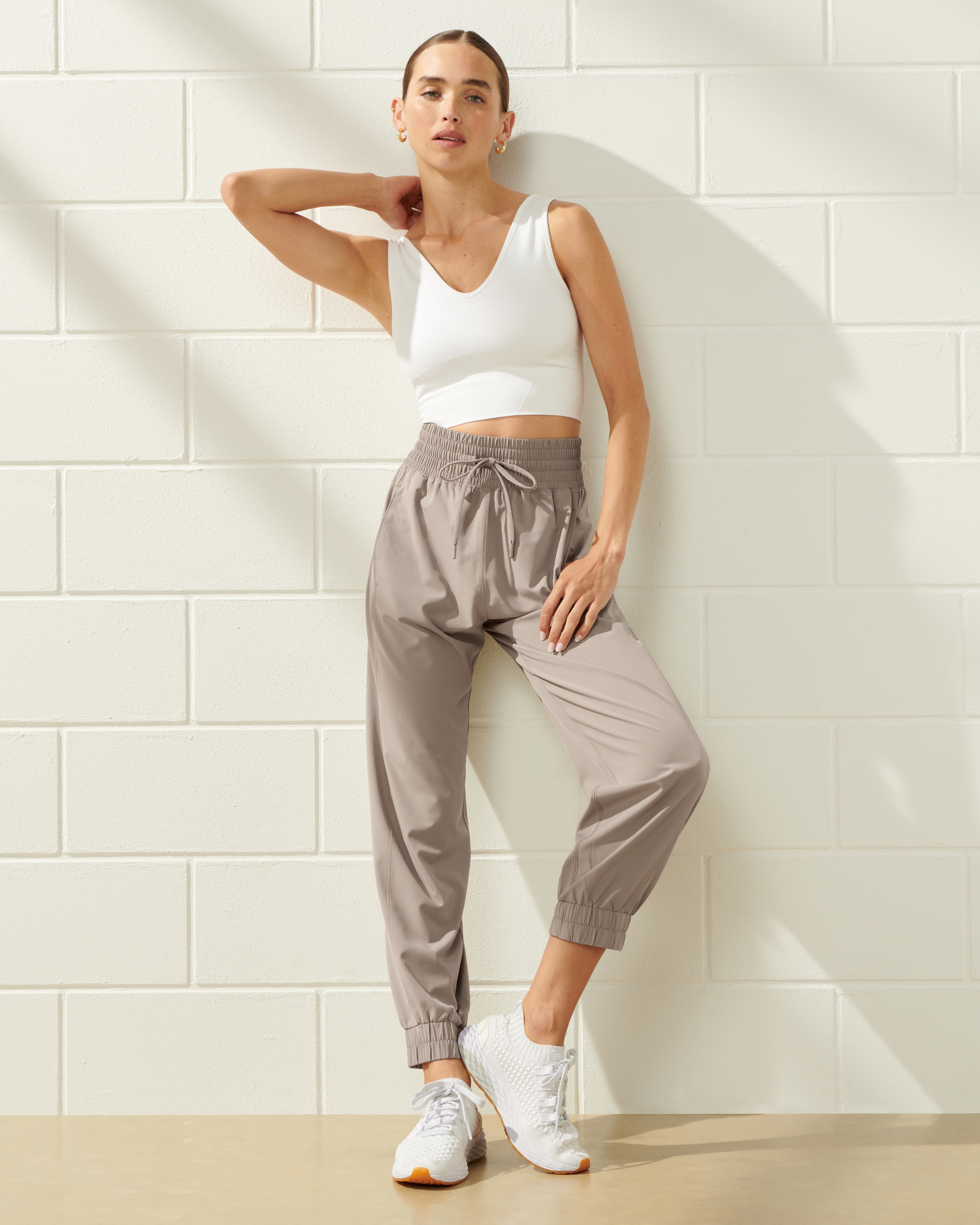 Abercrombie & Fitch Ypb Motiontek Jogger In Brown