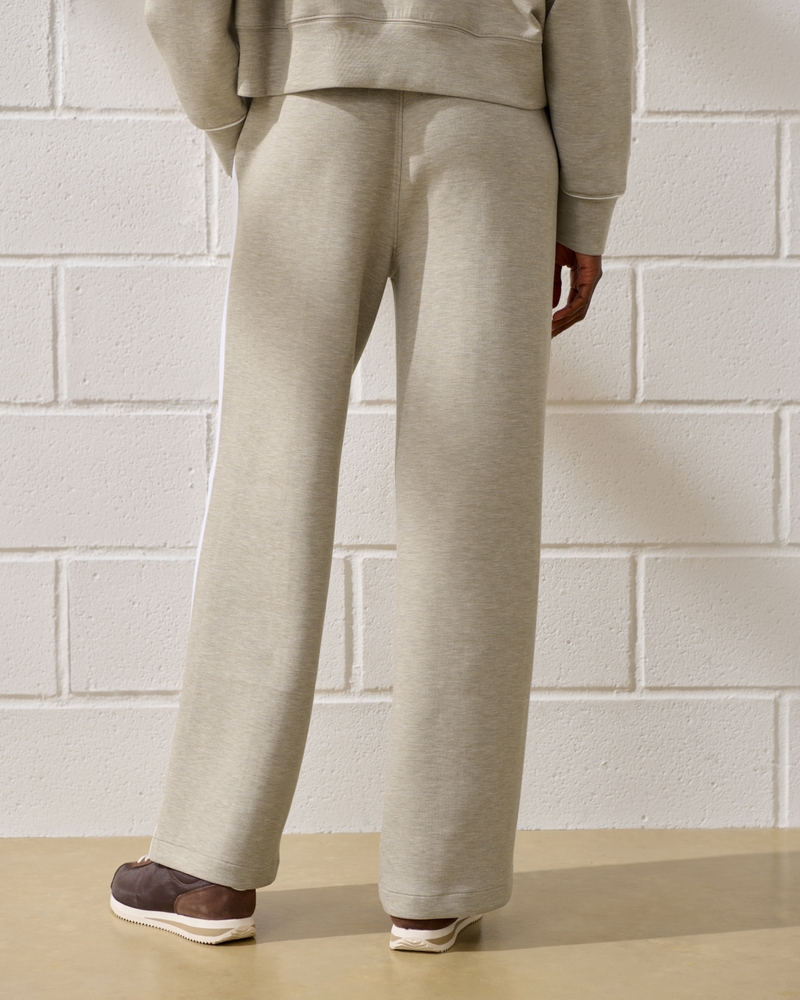 YPB neoKNIT Wide Leg Pant
