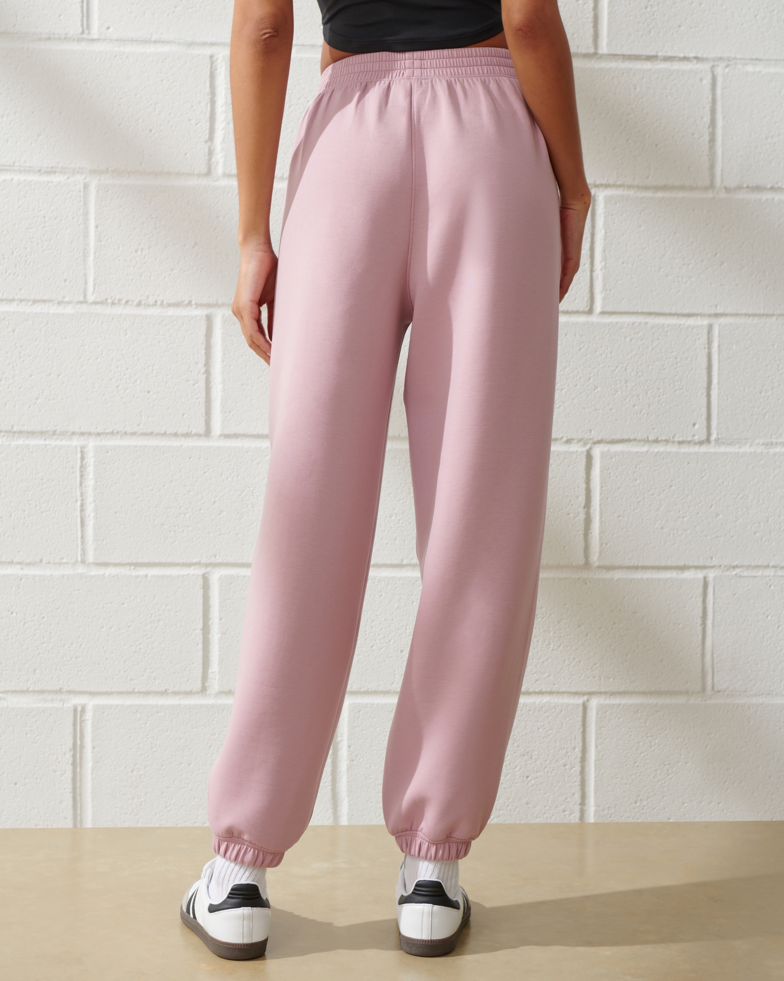 YPB neoKNIT Cinched Hem Pant