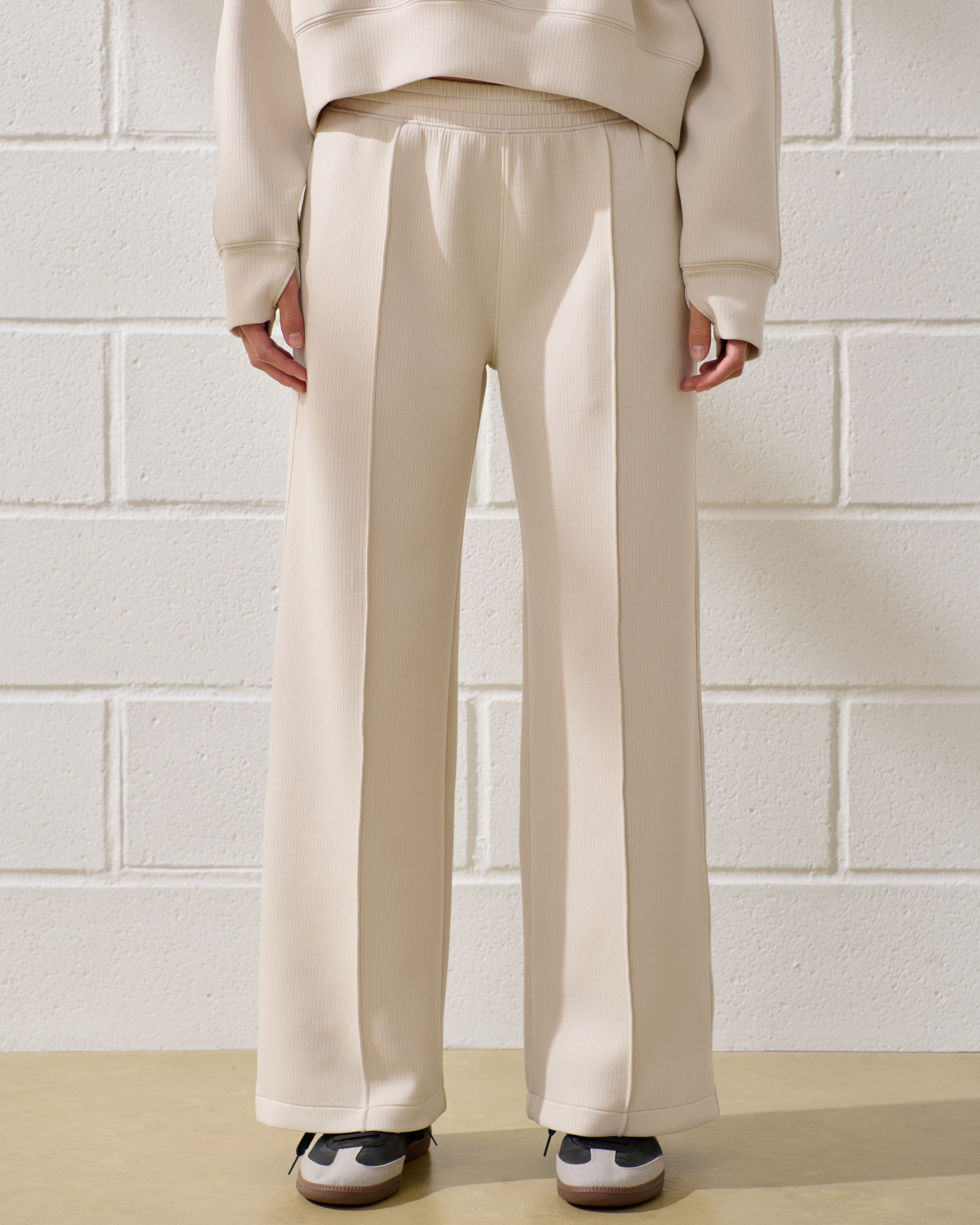 Abercrombie & Fitch YPB neoKNIT Mid Rise Wide Leg Pant | MainPlace