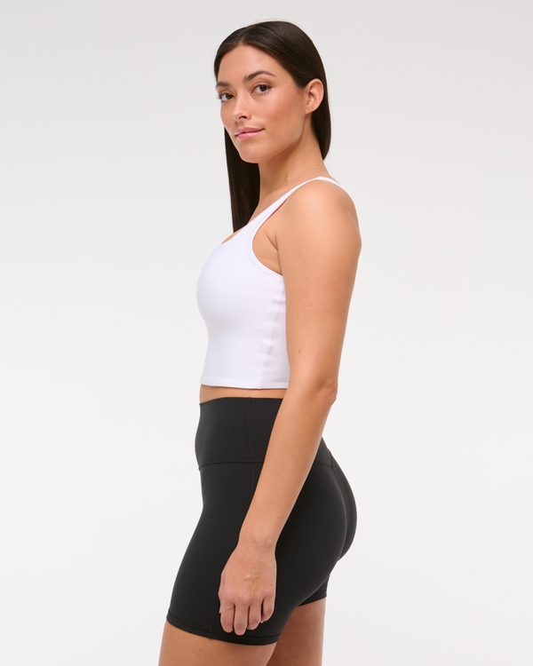 select to zoom model image