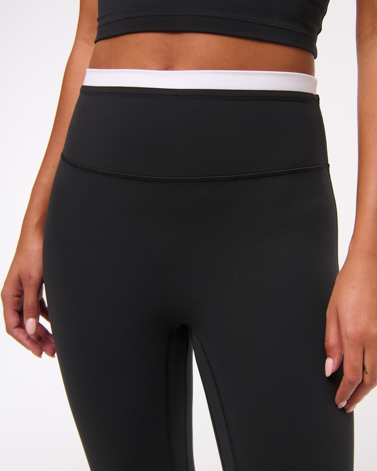 YPB studioFLEX 7/8-Length Legging