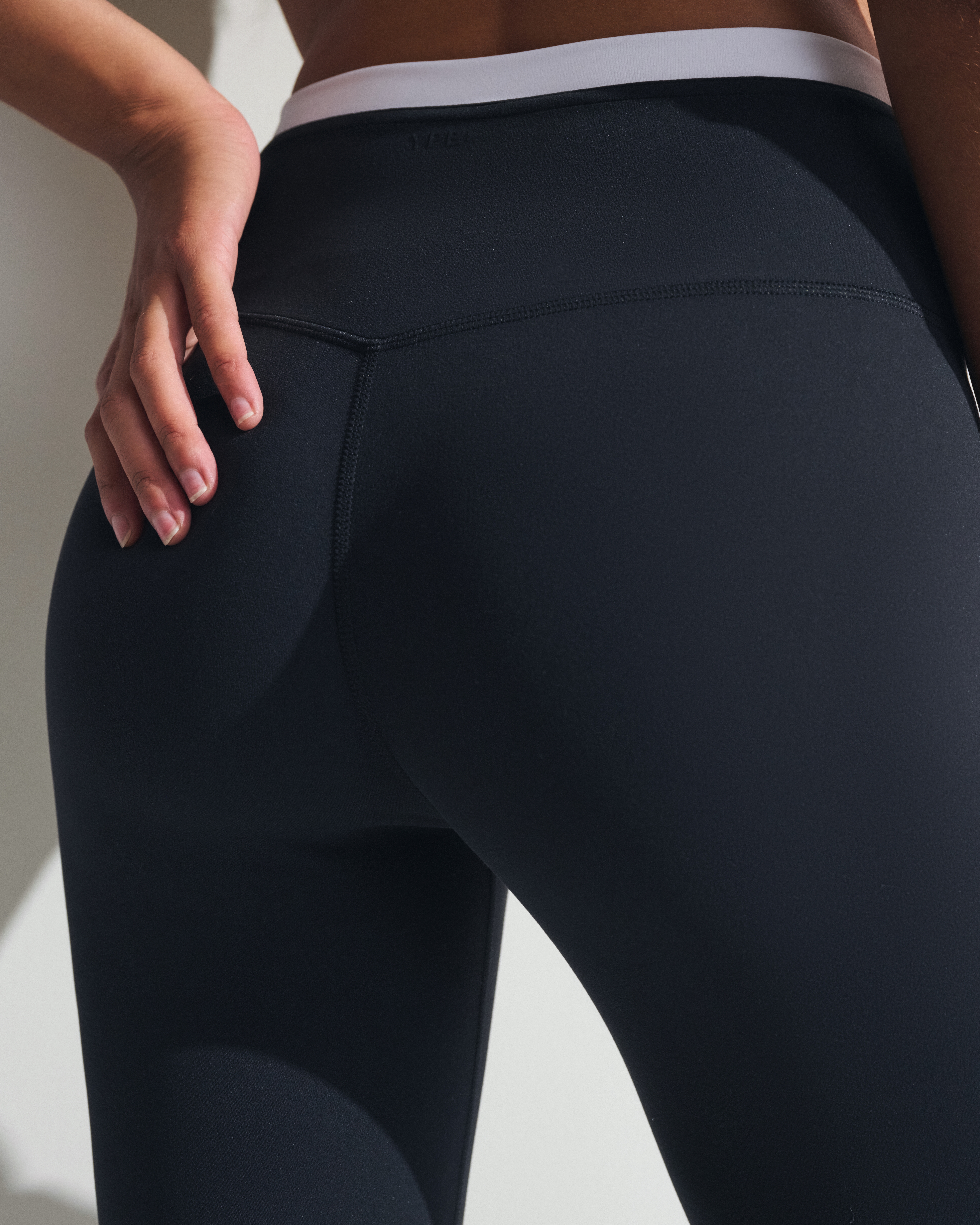 Abercrombie & Fitch Ypb Studioflex Curve Love 7/8-length Legging In Black