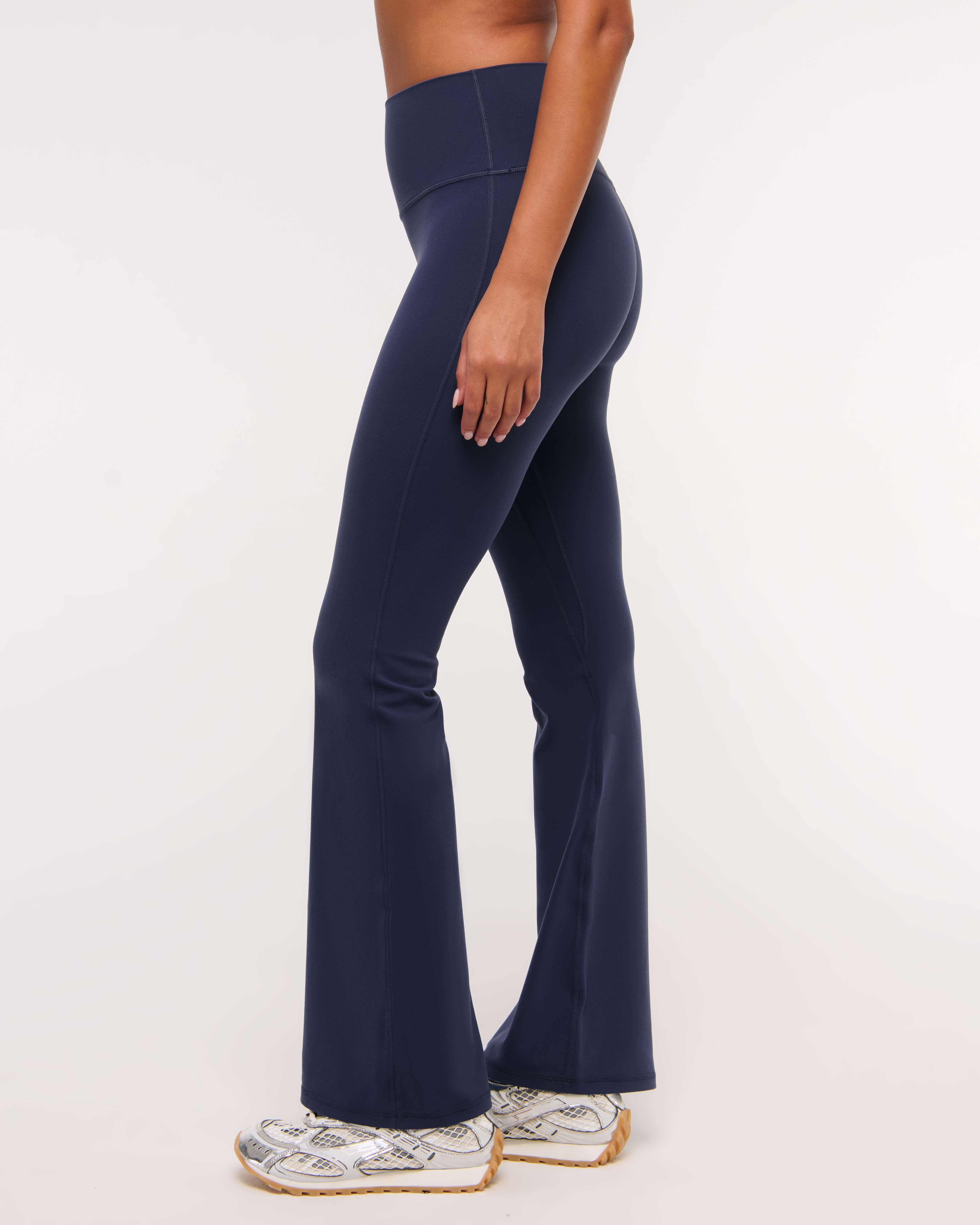 Abercrombie & Fitch Ypb Studioflex Flare Legging In Blue