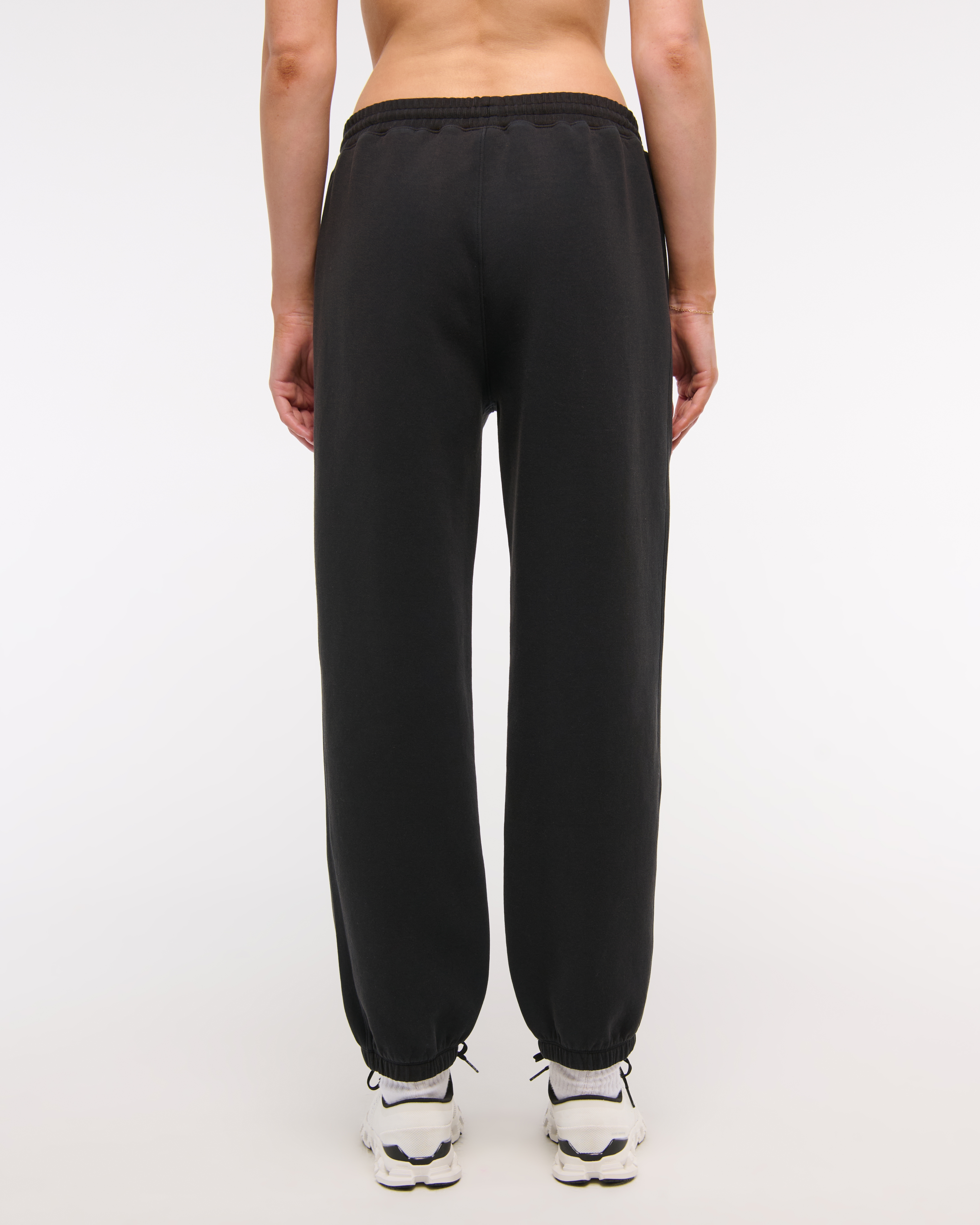 Abercrombie & Fitch Ypb Neoknit Max Mid Rise Cinched Pant In Black