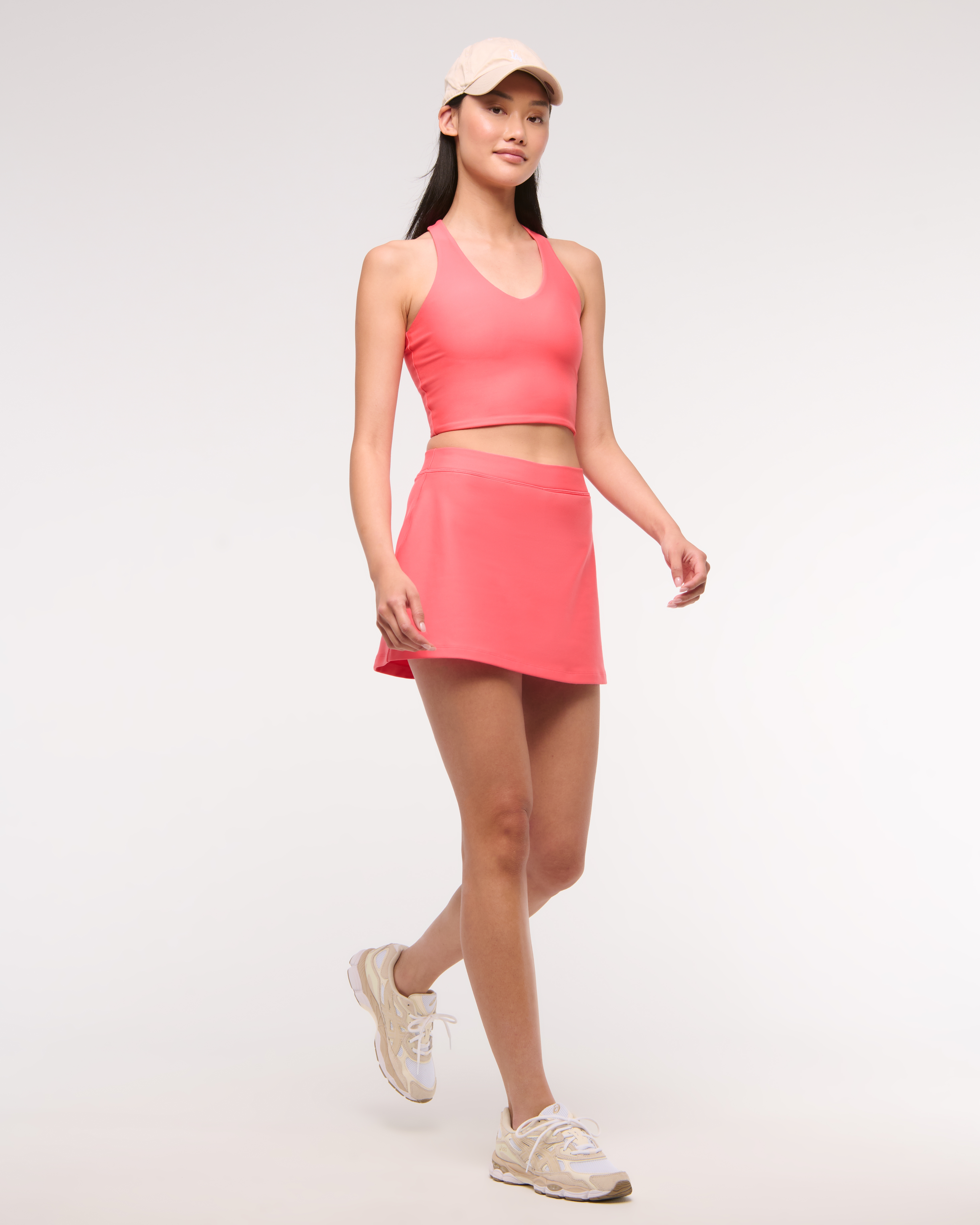 Женские юбки Abercrombie & Fitch YPB sculptLUX High Rise Lined Skirt — фото 3