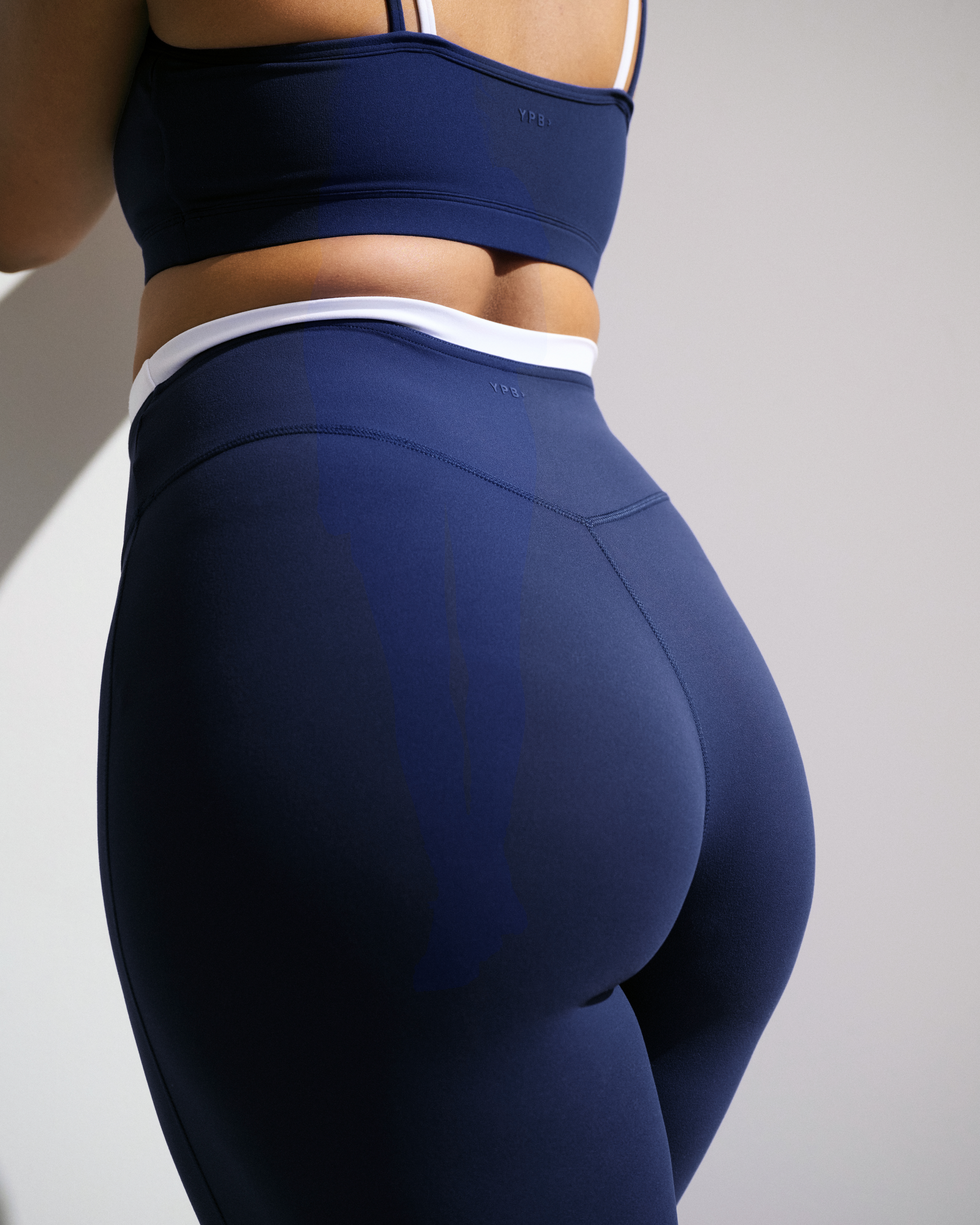 Abercrombie & Fitch Ypb Studioflex Curve Love 7/8-length Legging In Blue