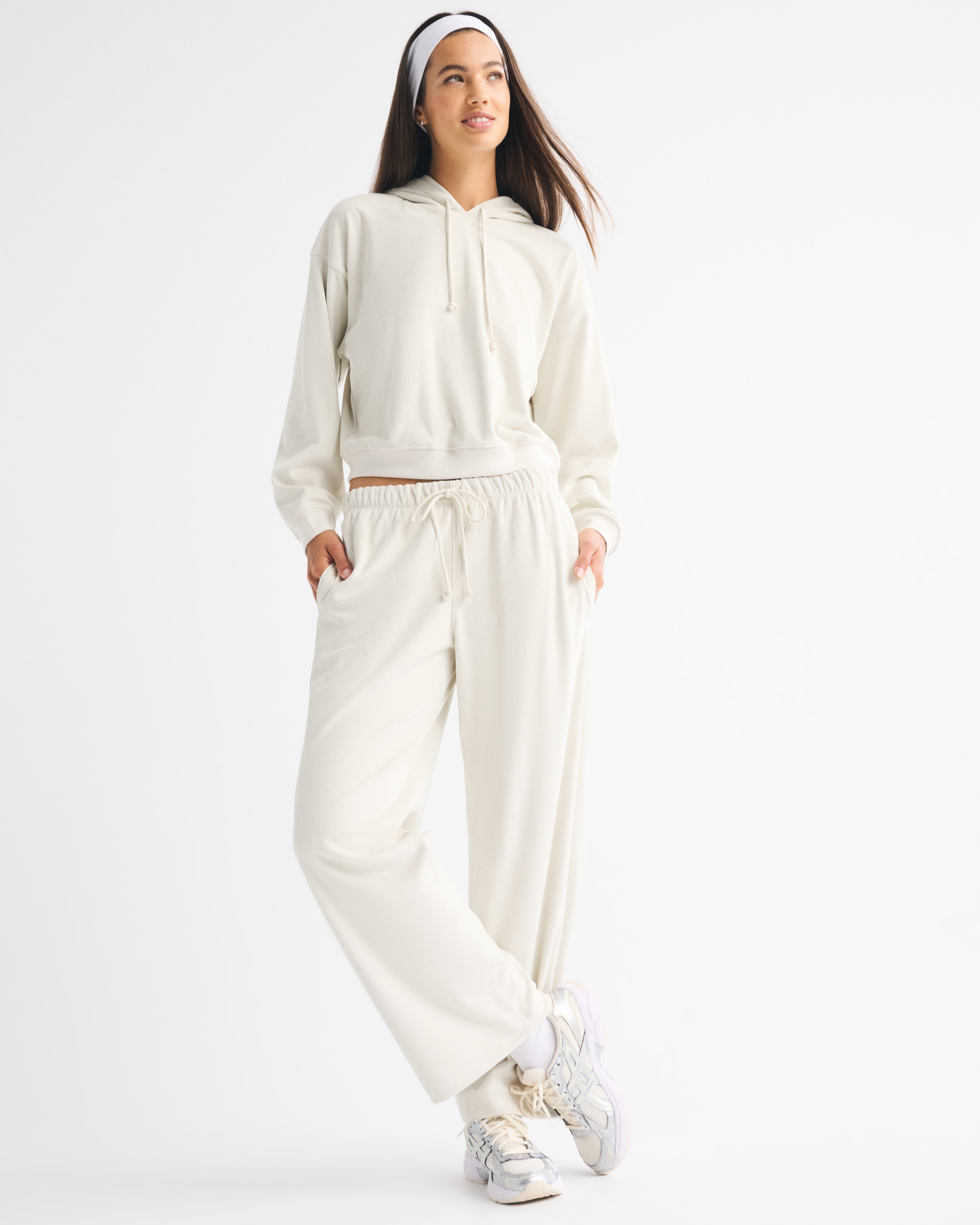 Женские брюки Abercrombie & Fitch YPB superSOFT Rib Wide Leg Sweatpant — фото 2
