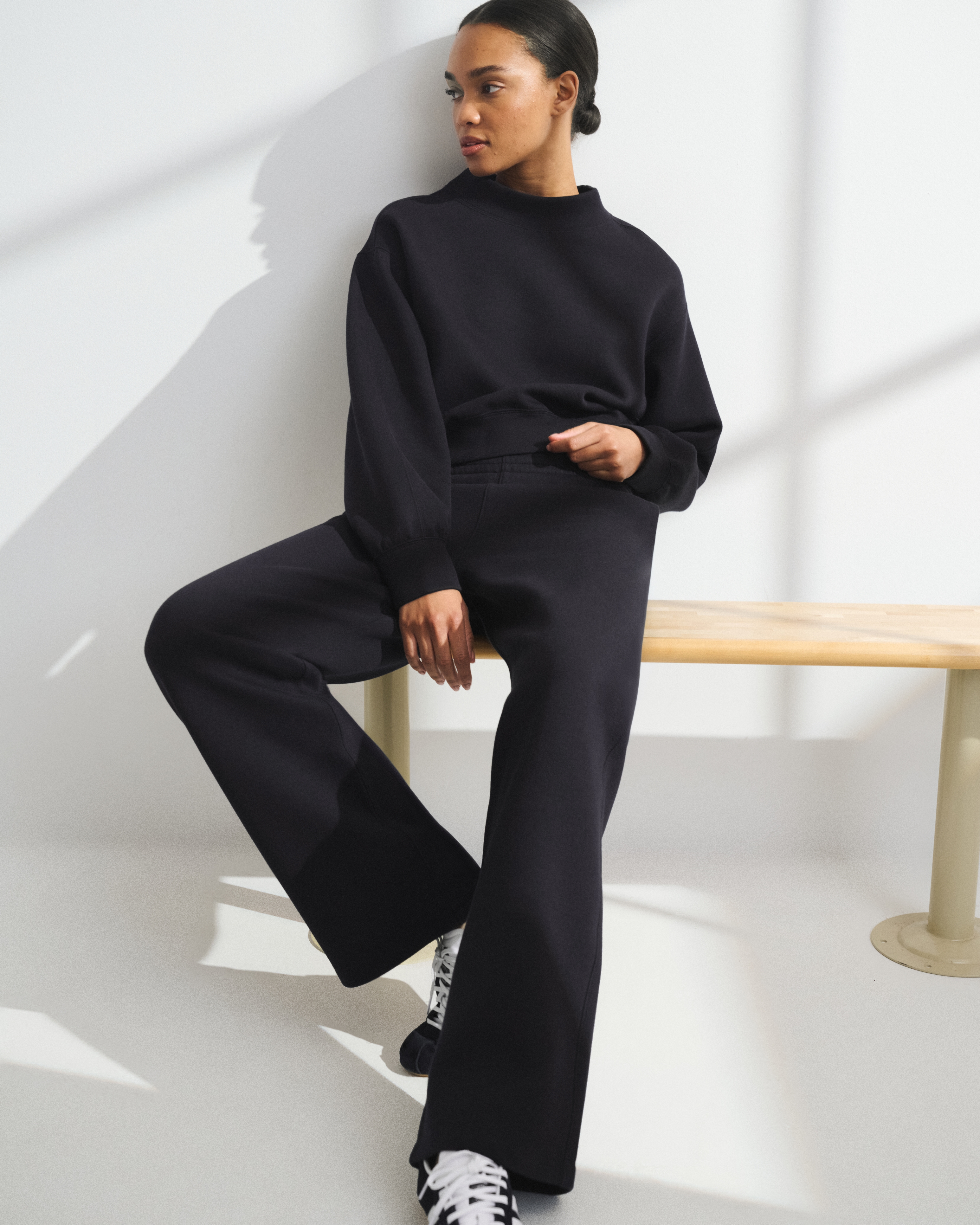 Женские брюки Abercrombie & Fitch YPB neoKNIT SOFT On The Go Straight Leg Pant — фото 3