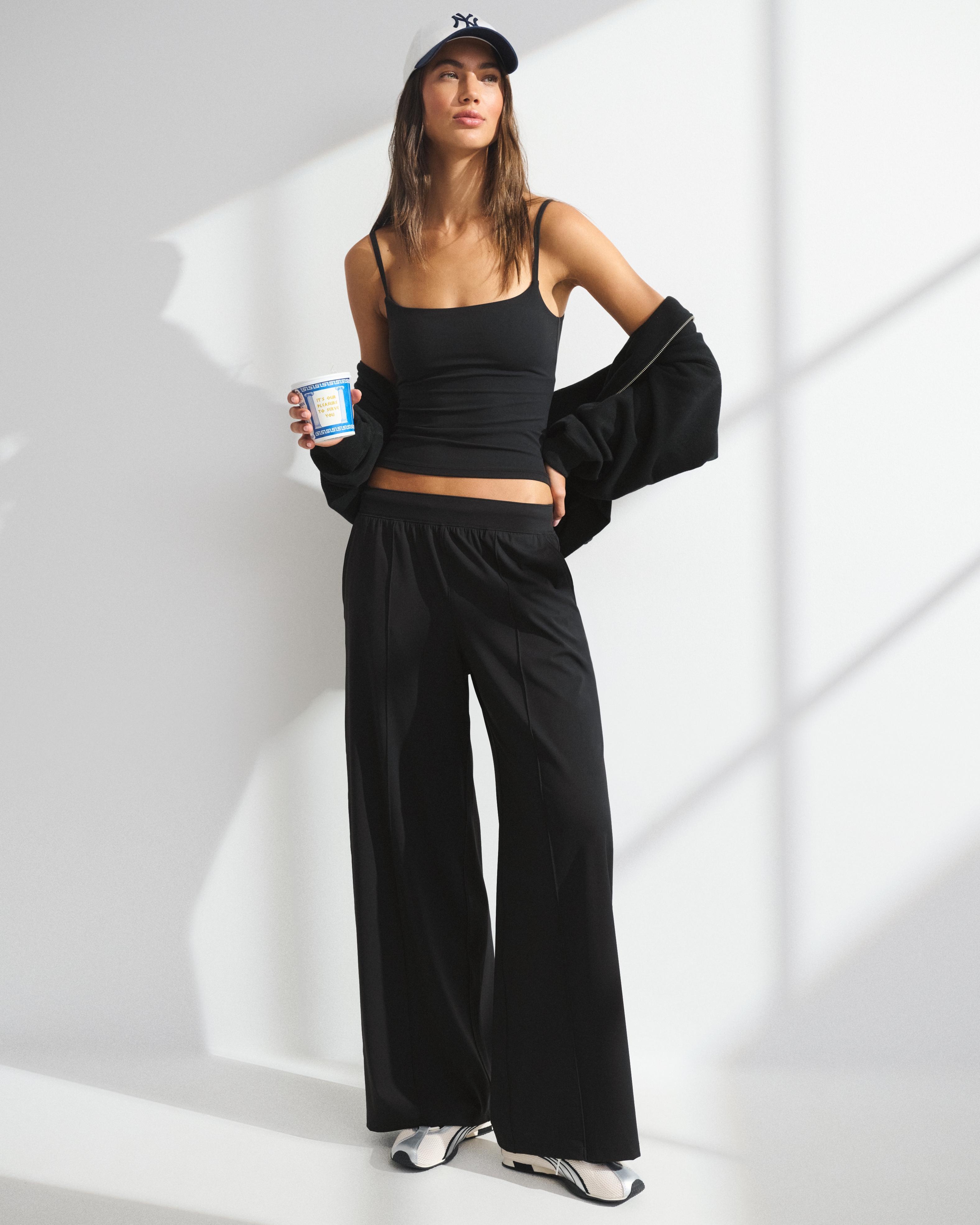 Женские брюки Abercrombie & Fitch YPB Freestyle Wide Leg Pant — фото 2