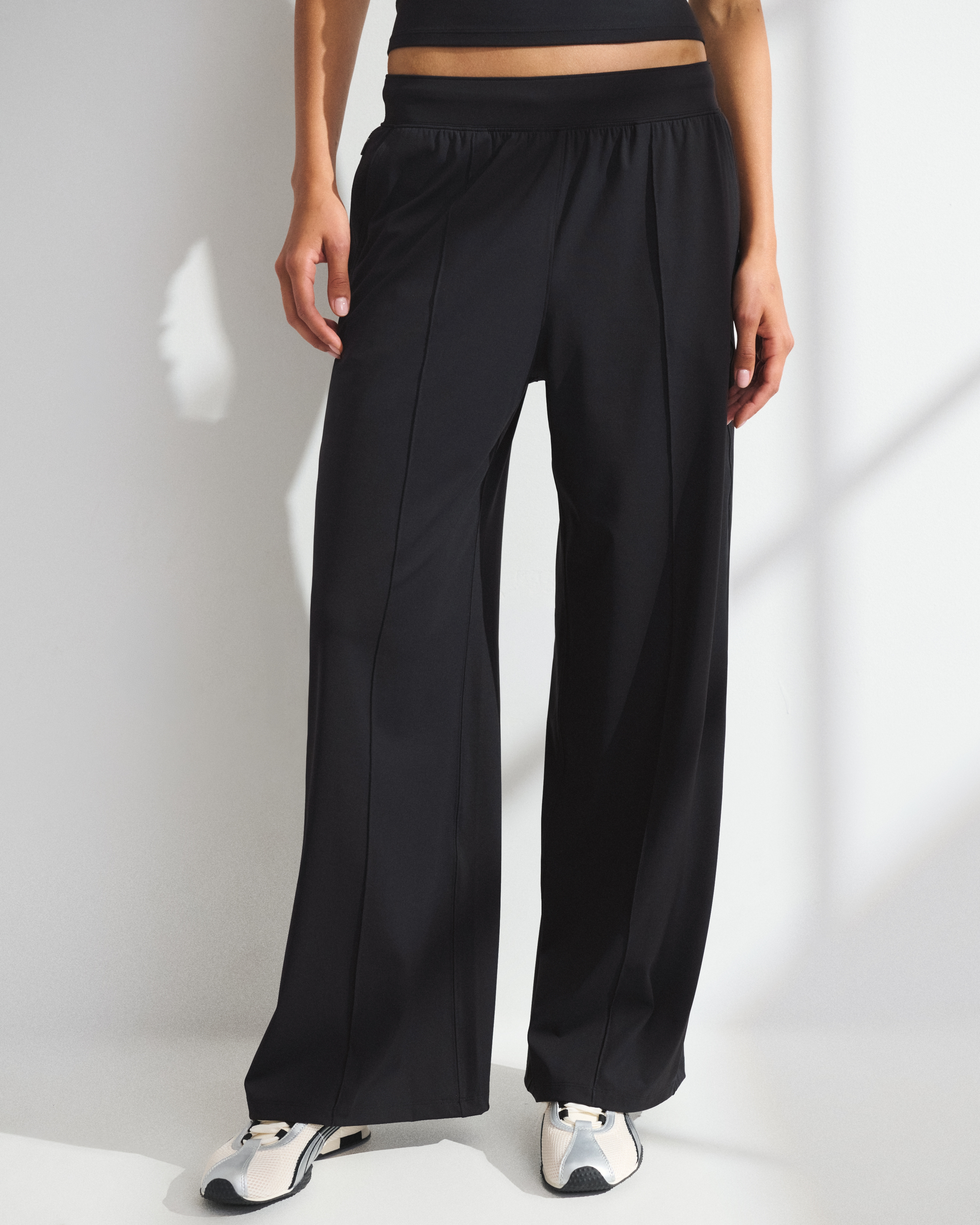 Женские брюки Abercrombie & Fitch YPB Freestyle Wide Leg Pant — фото 3