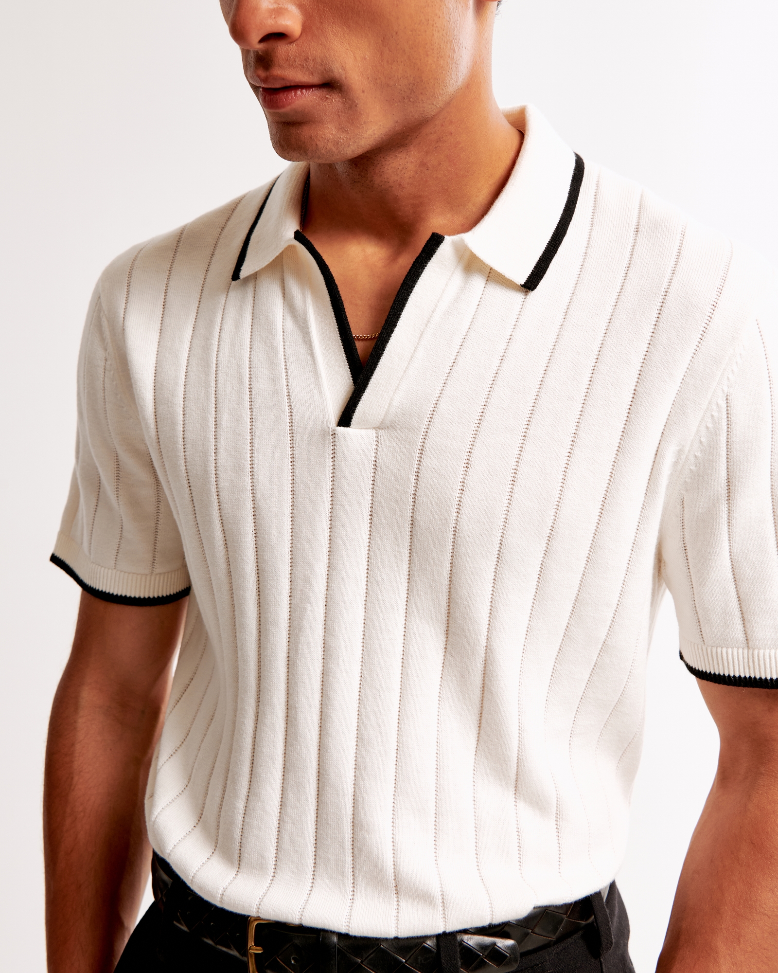 Classic Tipped Johnny Collar Sweater Polo