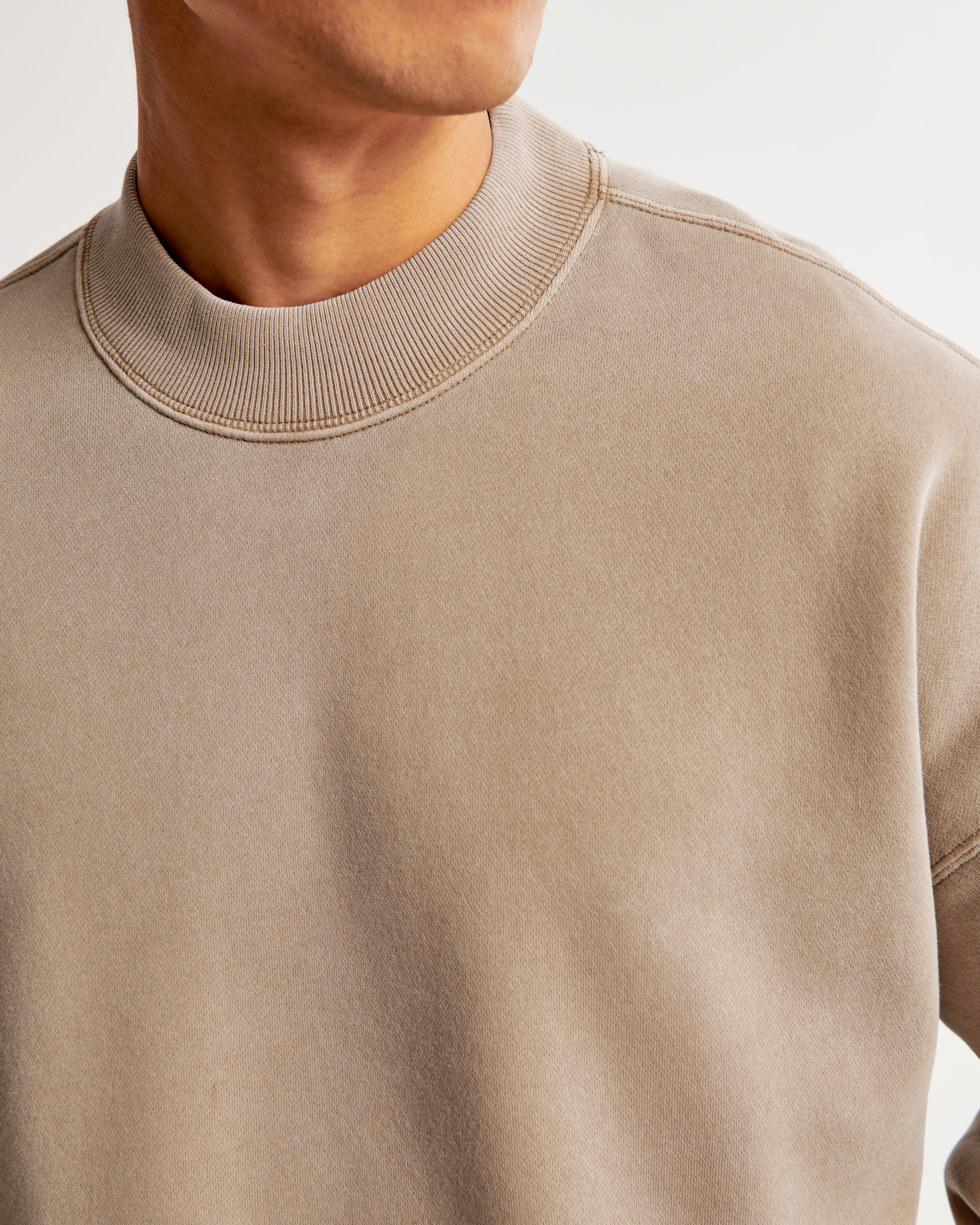 Essential Crew Sweatshirt