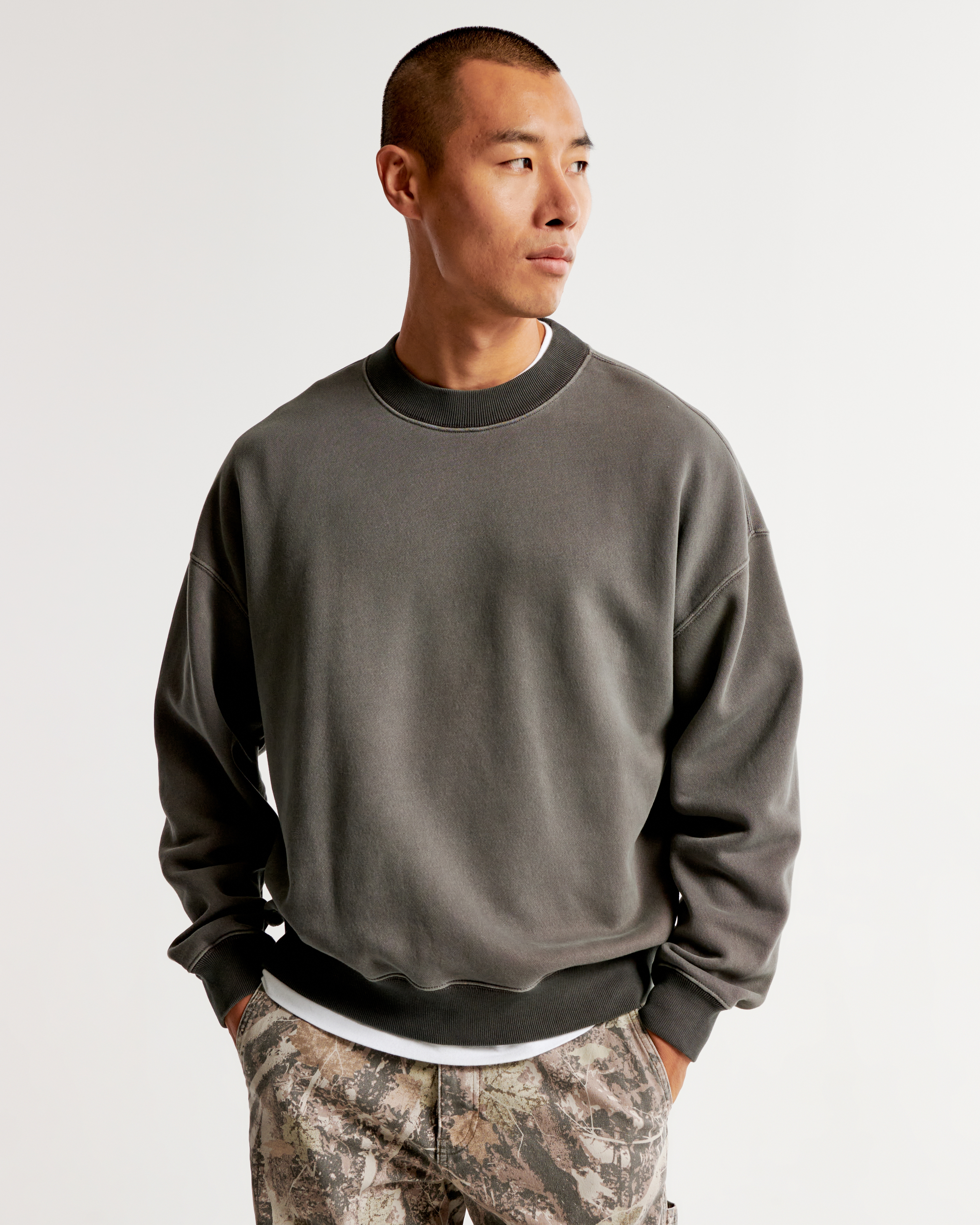 Abercrombie crew neck discount sweatshirt