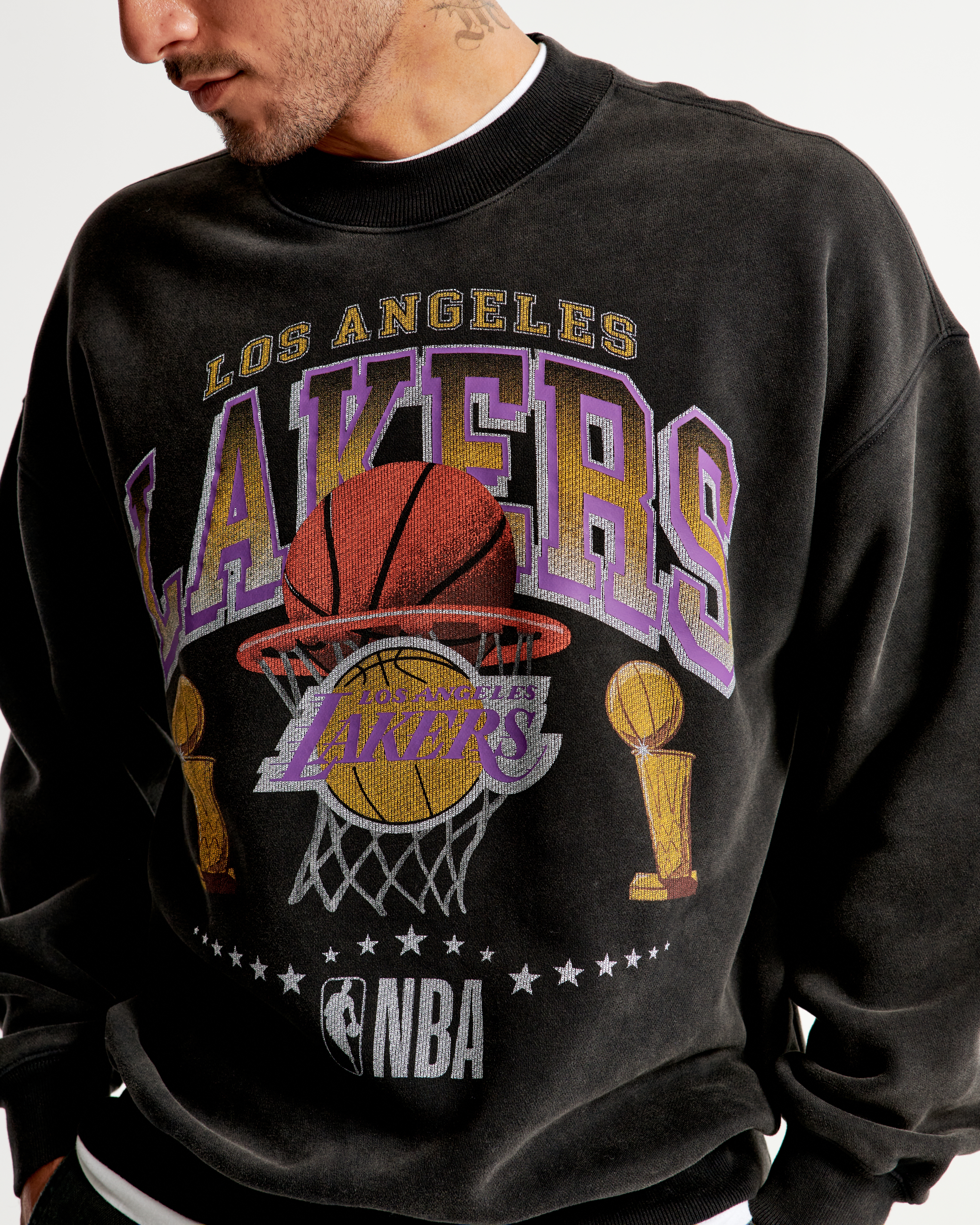 Lakers best sale sweatshirt mens