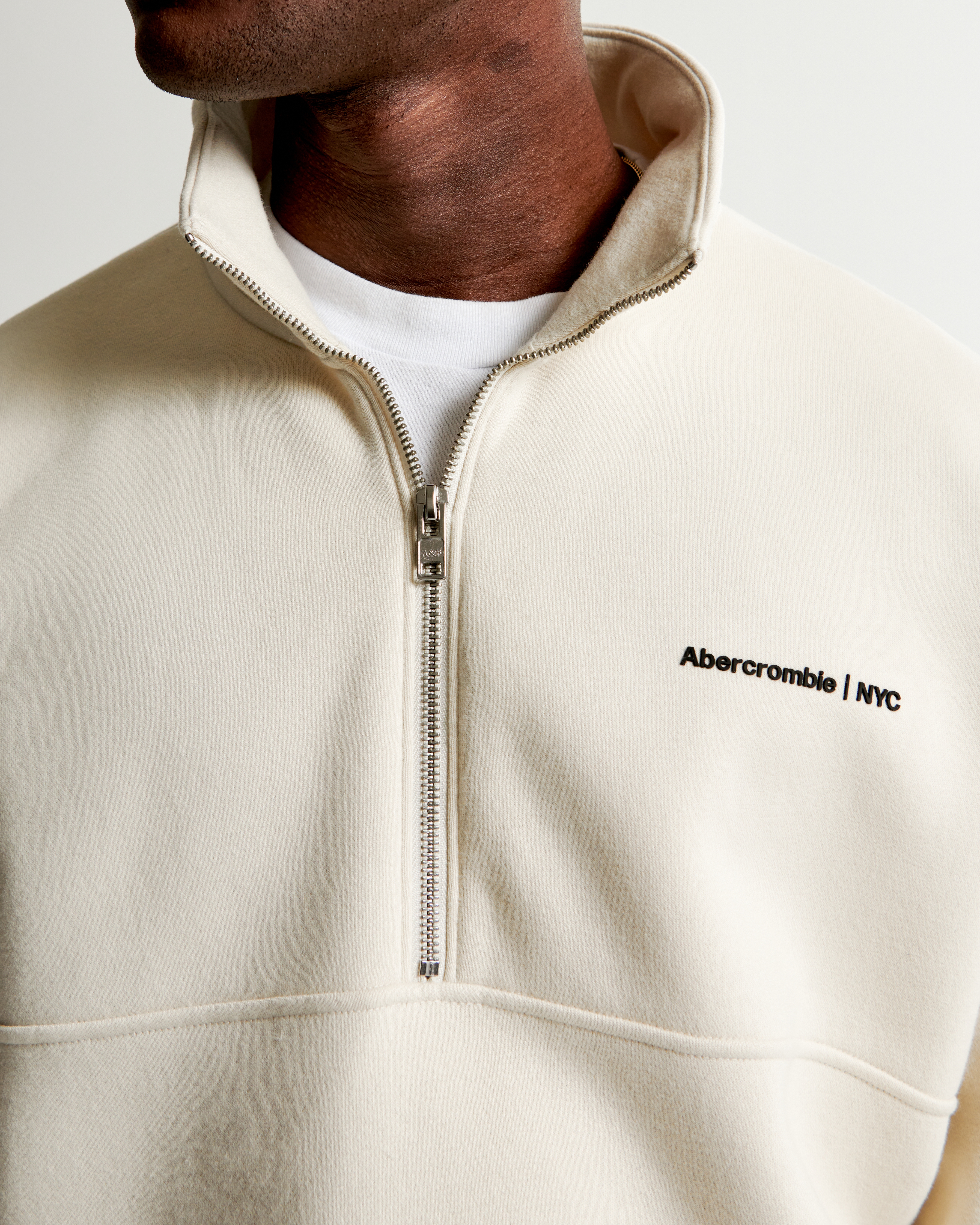 MTA Apple Logo Quarterzip – Only NY