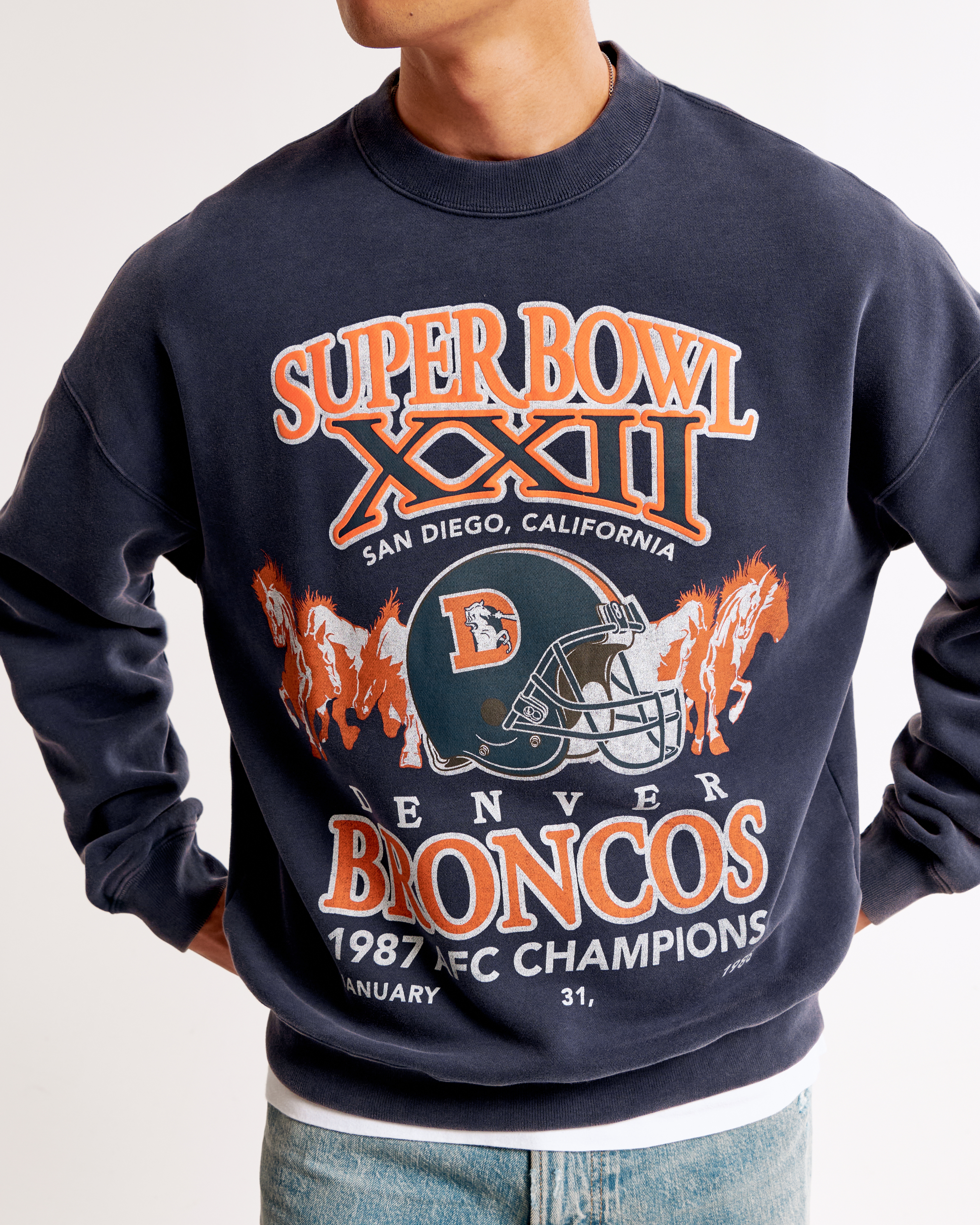 1987 Denver Broncos offers AFC Champions Super Bowl creweck I’m like new condition for