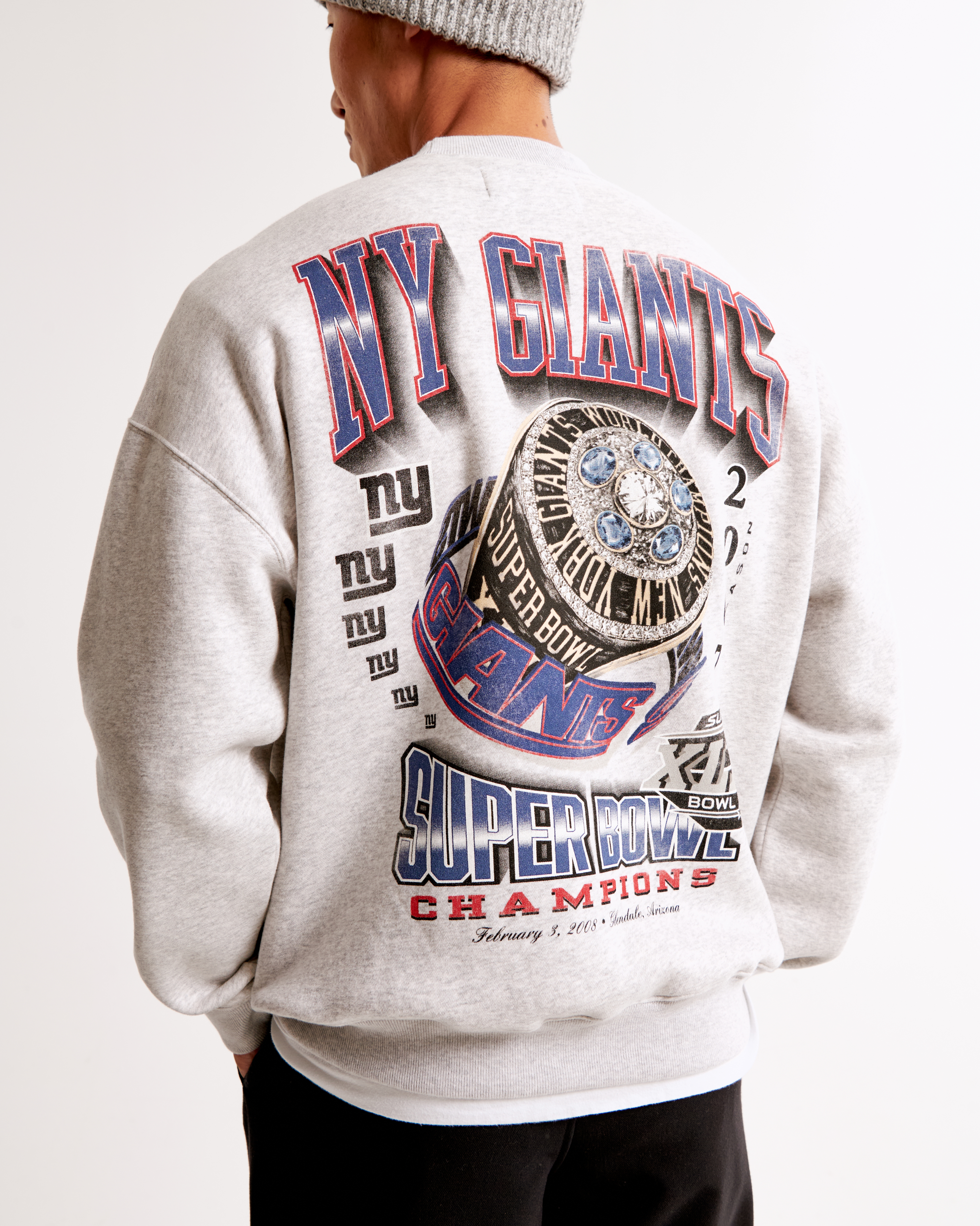 Abercrombie & Fitch New York Giants Graphic Crew Sweatshirt