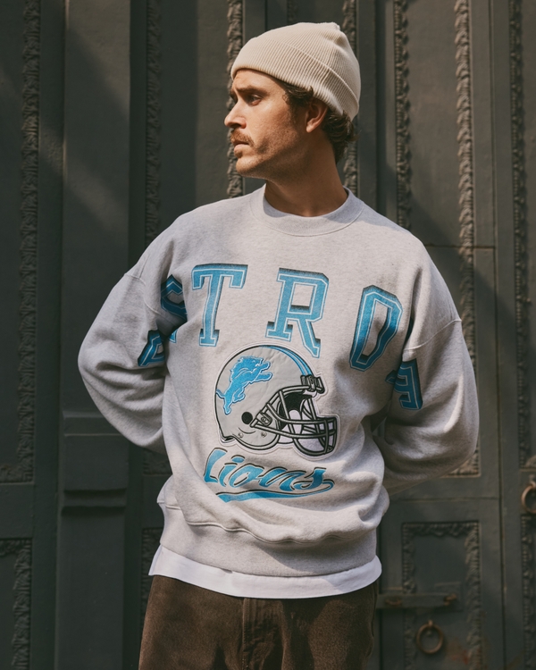 Detroit Lions Graphic Crew Sweatshirt, Light Heather Grey