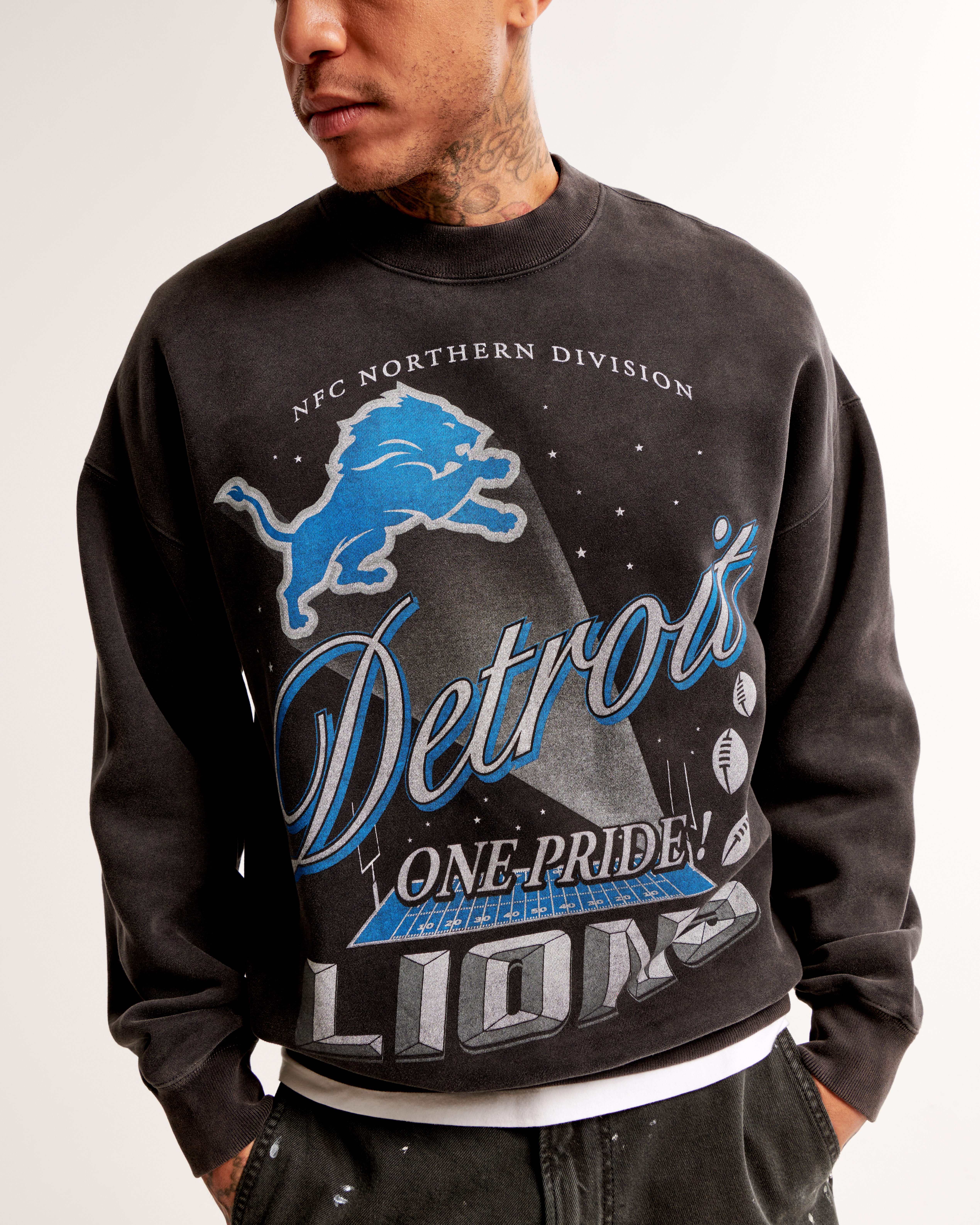 Detroit Lions Graphic Crew Sweatshirt