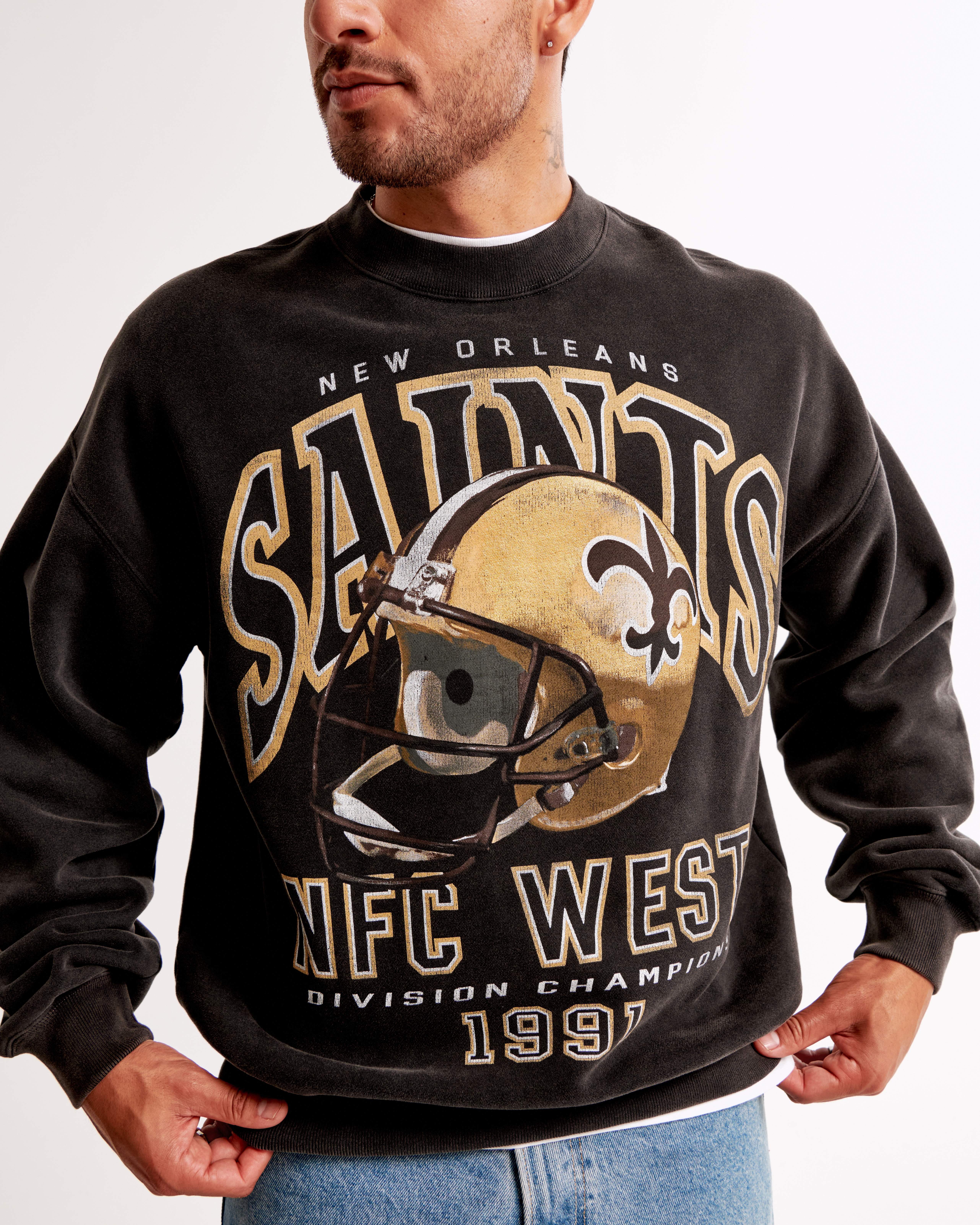 Abercrombie & Fitch New Orleans Saints Graphic Crew Sweatshirt