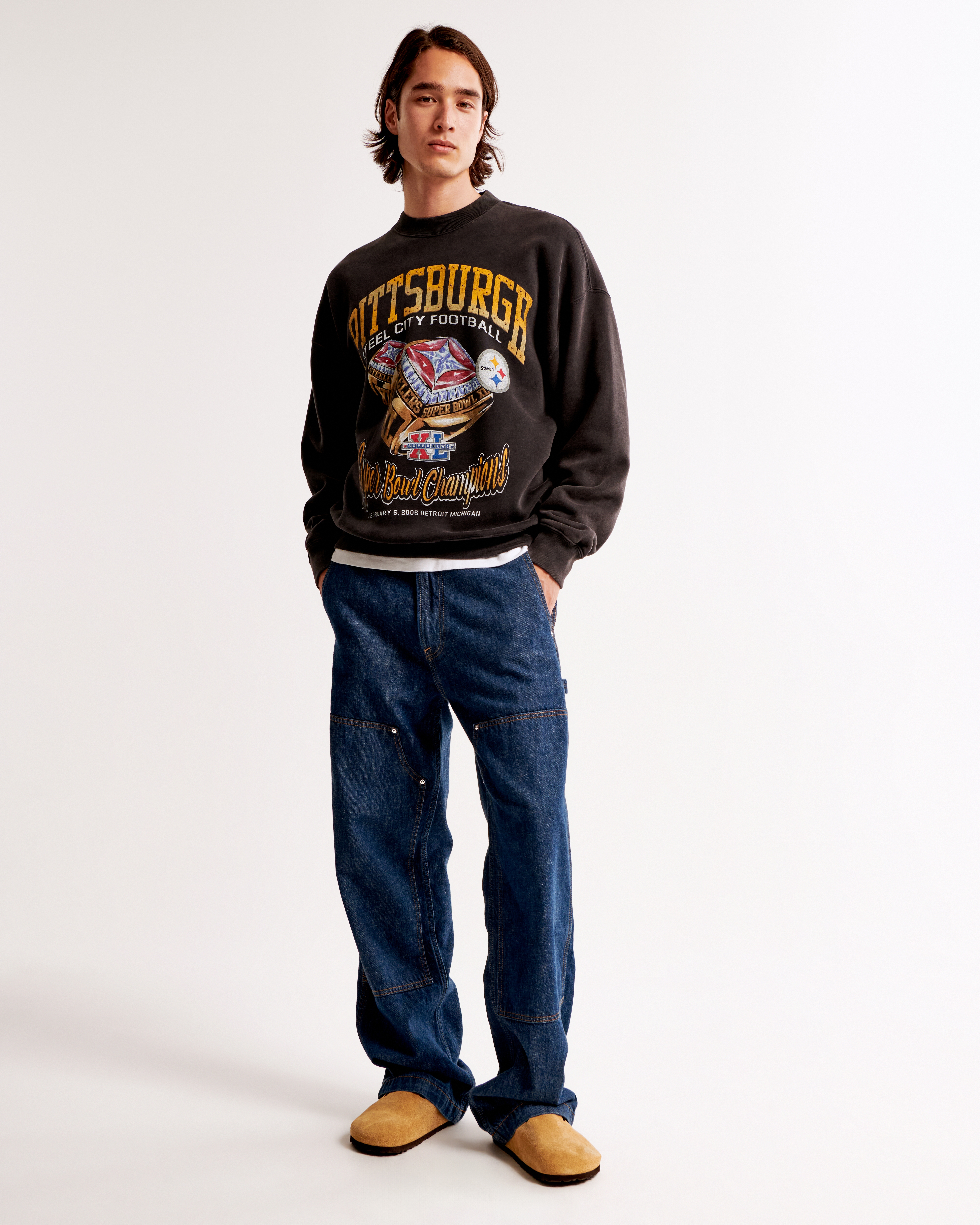 Abercrombie & Fitch Pittsburgh Steelers Graphic Crew Sweatshirt