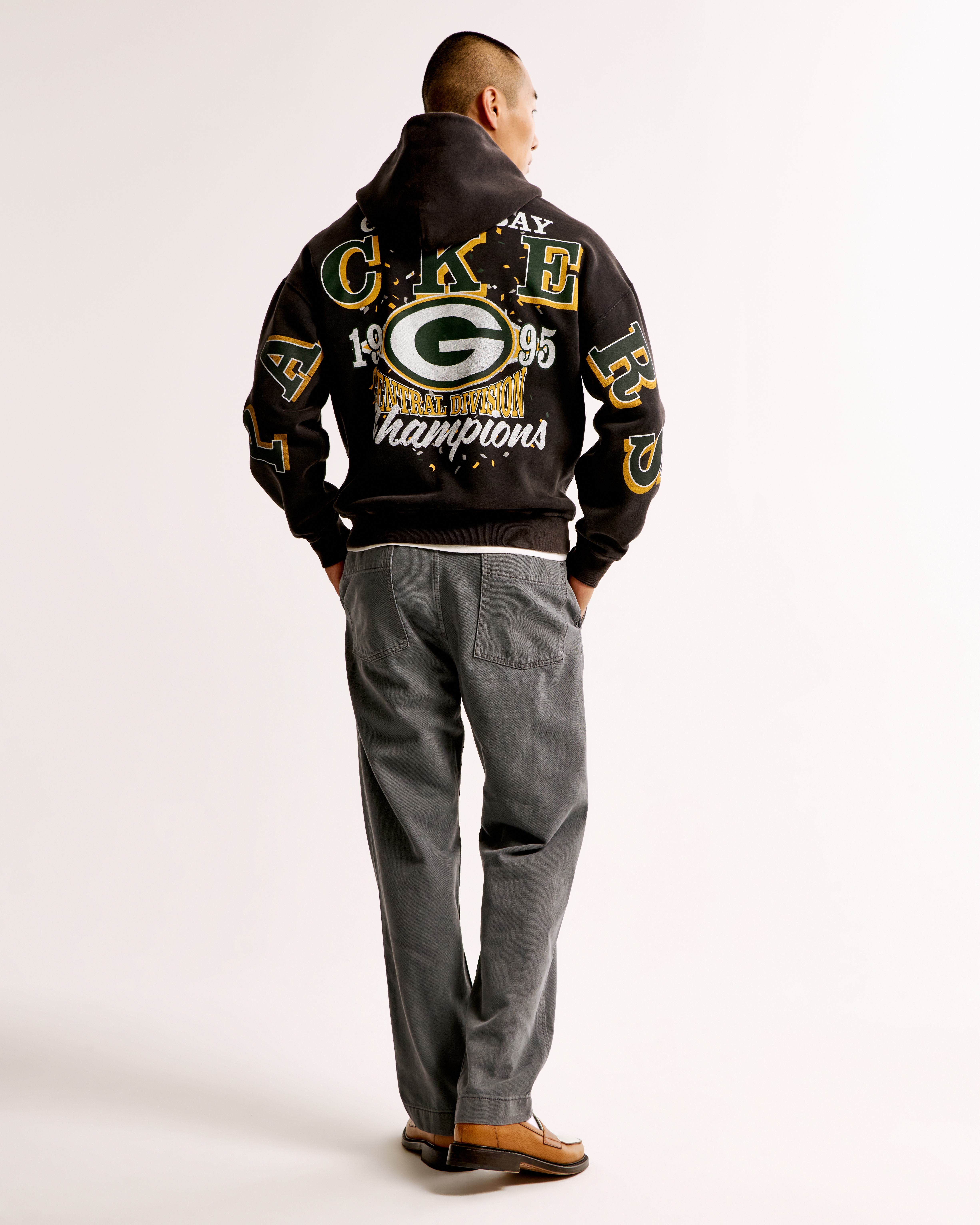 Abercrombie & Fitch Green Bay Packers Graphic Popover Hoodie In Neutral
