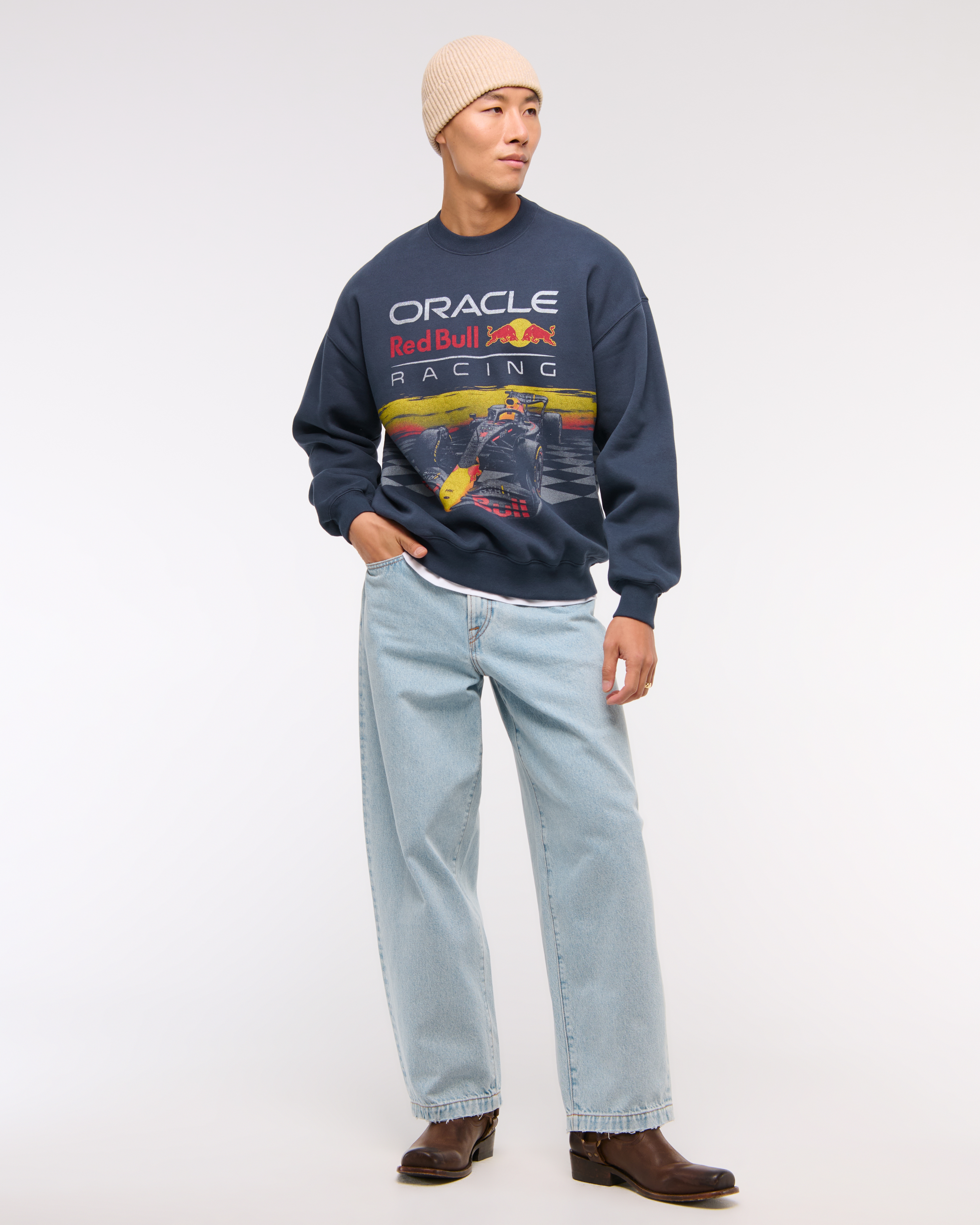 Мужские худи Abercrombie & Fitch Oracle Red Bull Racing Graphic Crew Sweatshirt — фото 3